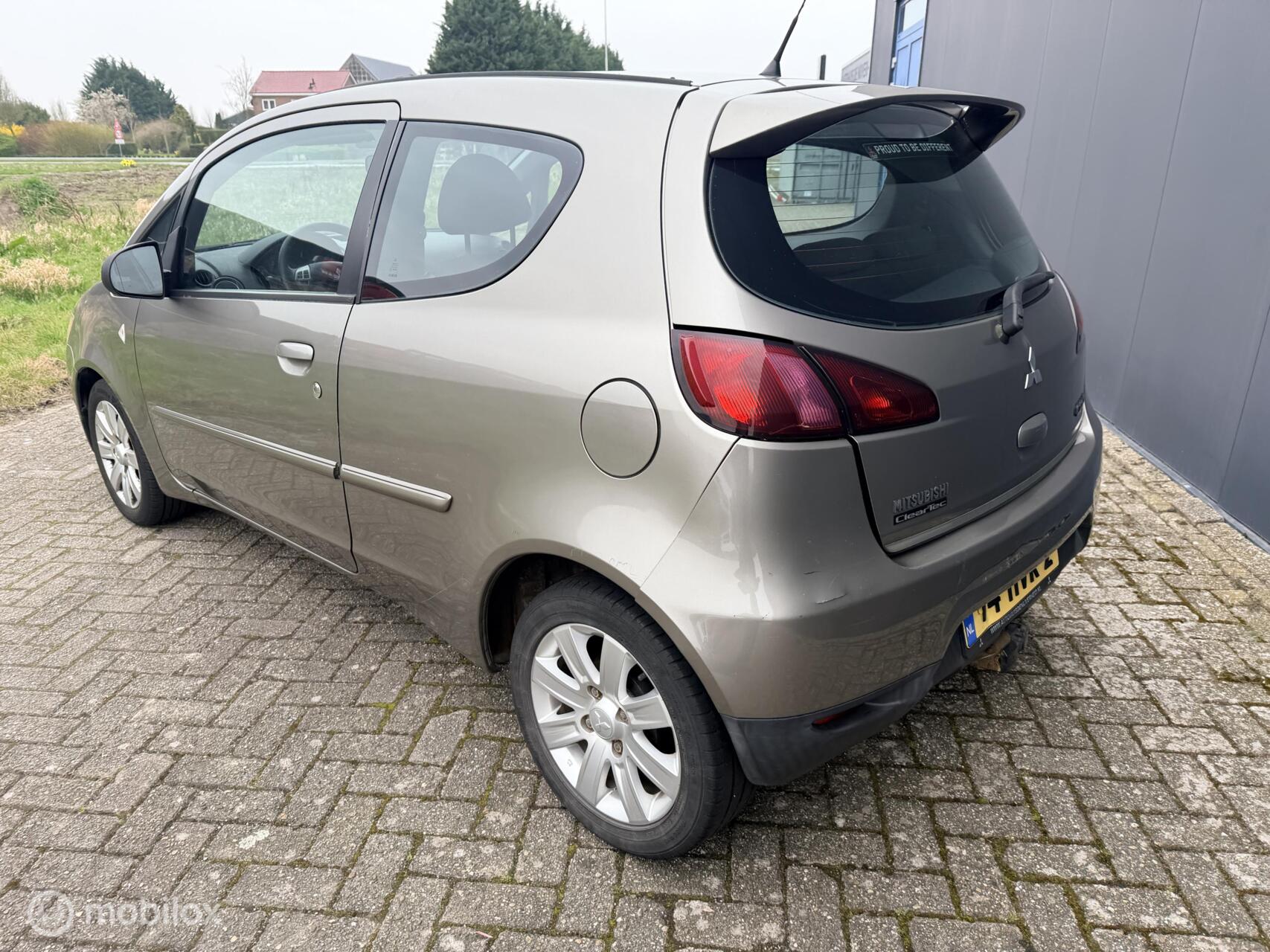 Foto van Mitsubishi Mitsubishi Colt