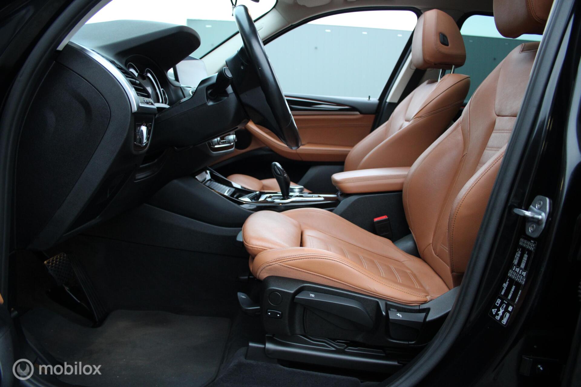 Foto van BMW X3 Xdrive20i