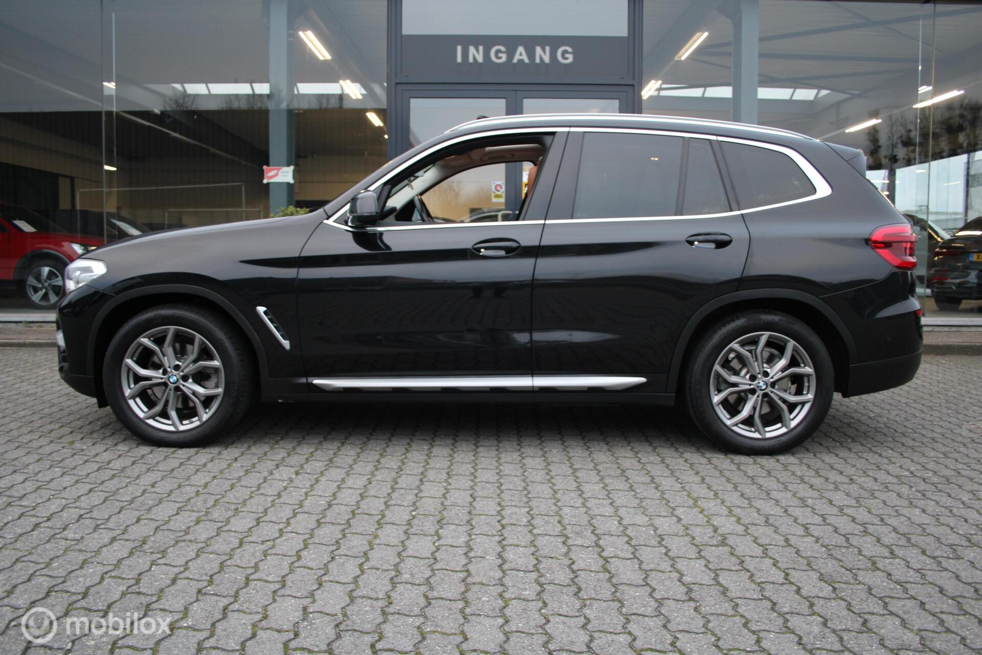 Foto van BMW X3 Xdrive20i