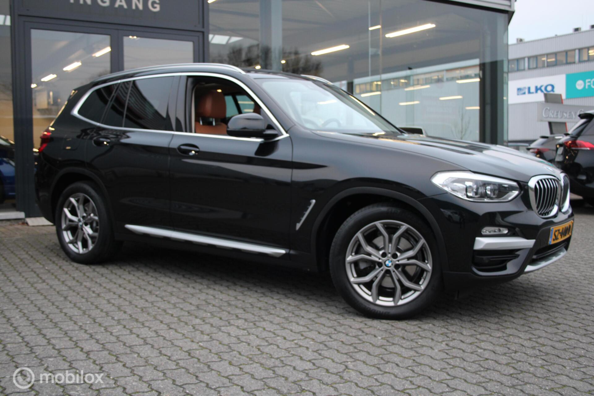 Foto van BMW X3 Xdrive20i