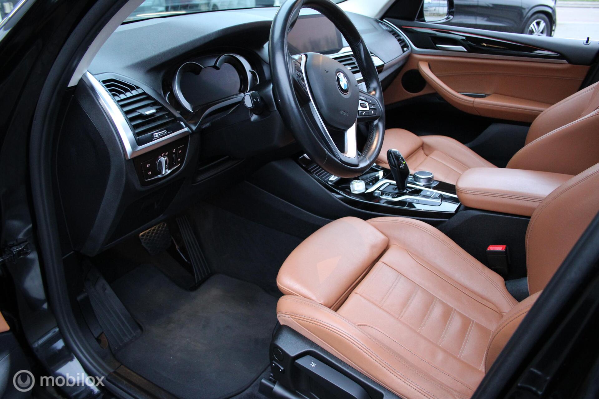 Foto van BMW X3 Xdrive20i