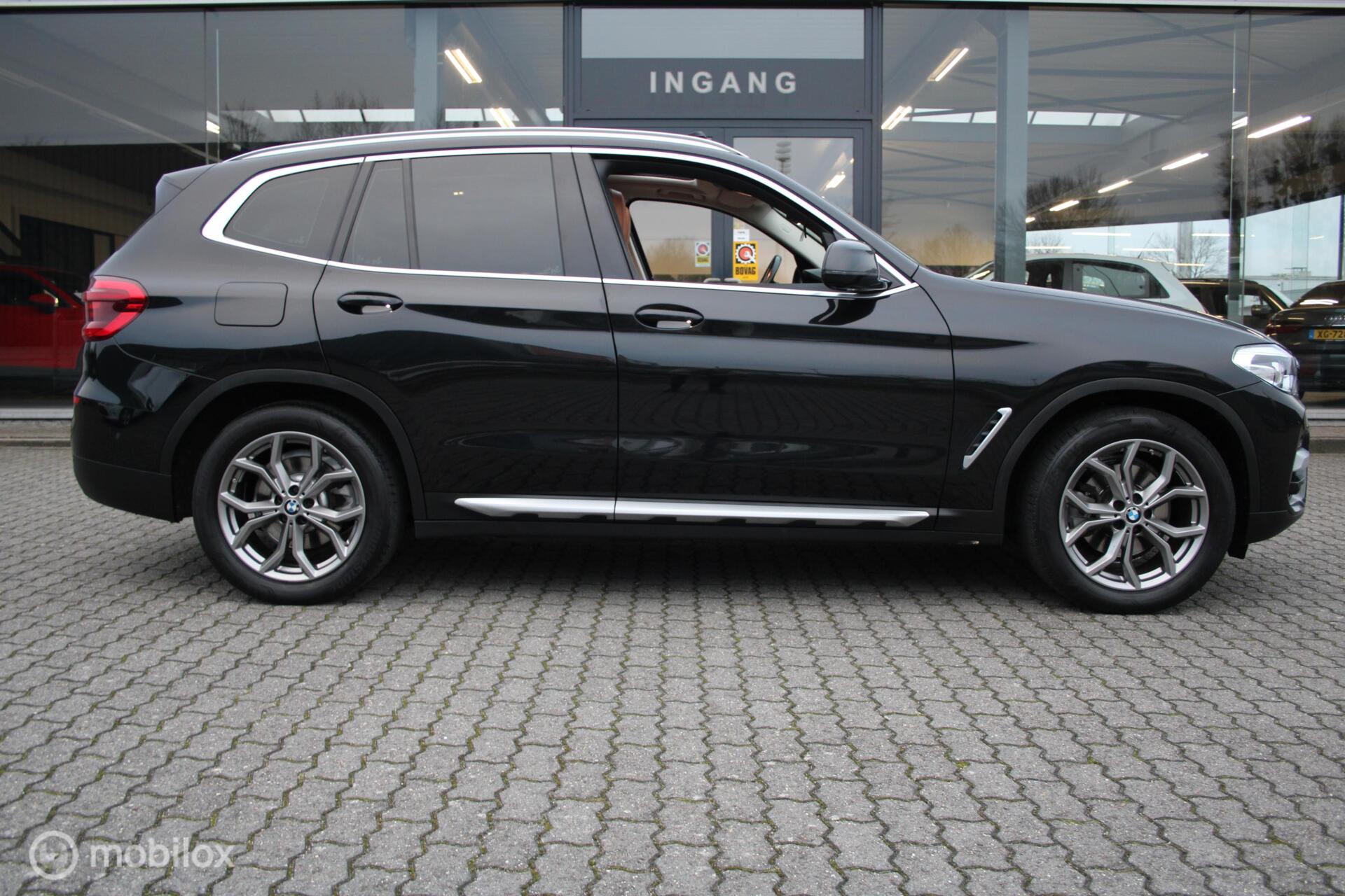 Foto van BMW X3 Xdrive20i