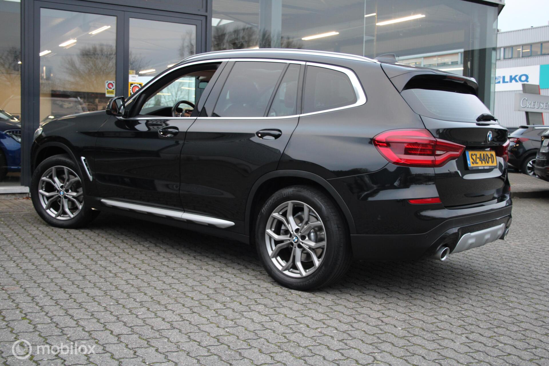 Foto van BMW X3 Xdrive20i