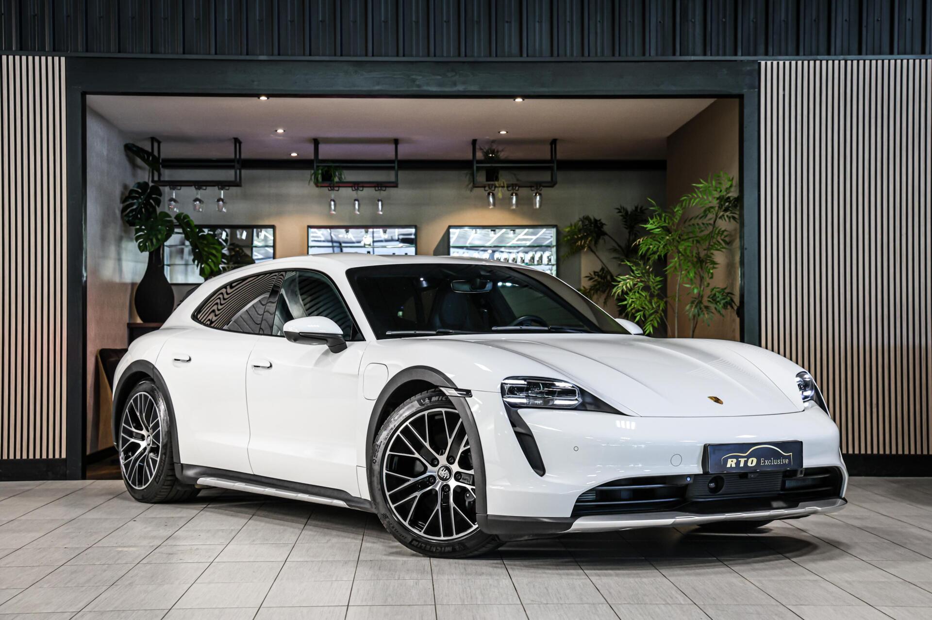 Foto van Porsche Taycan 4