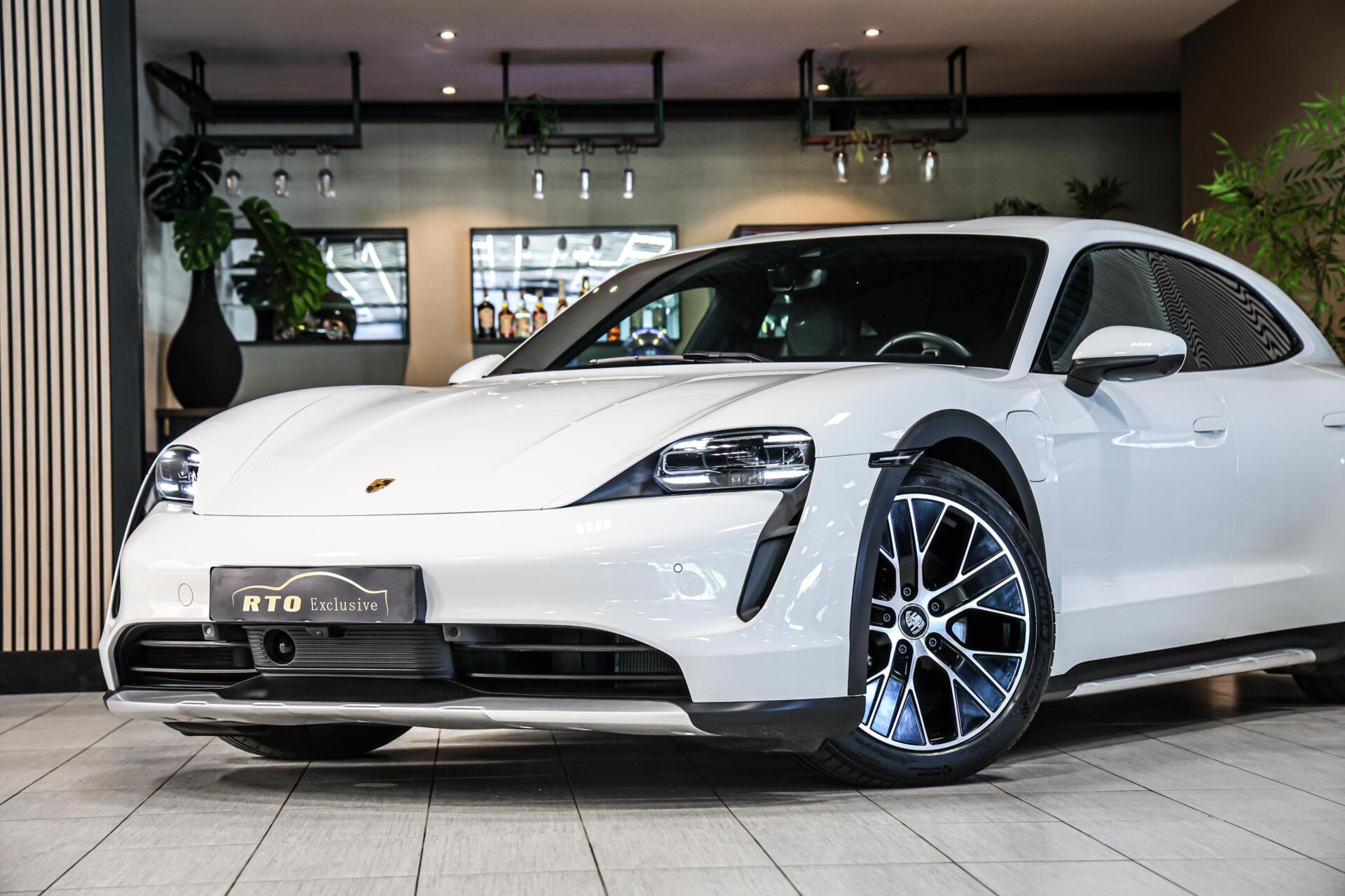 Foto van Porsche Taycan 4