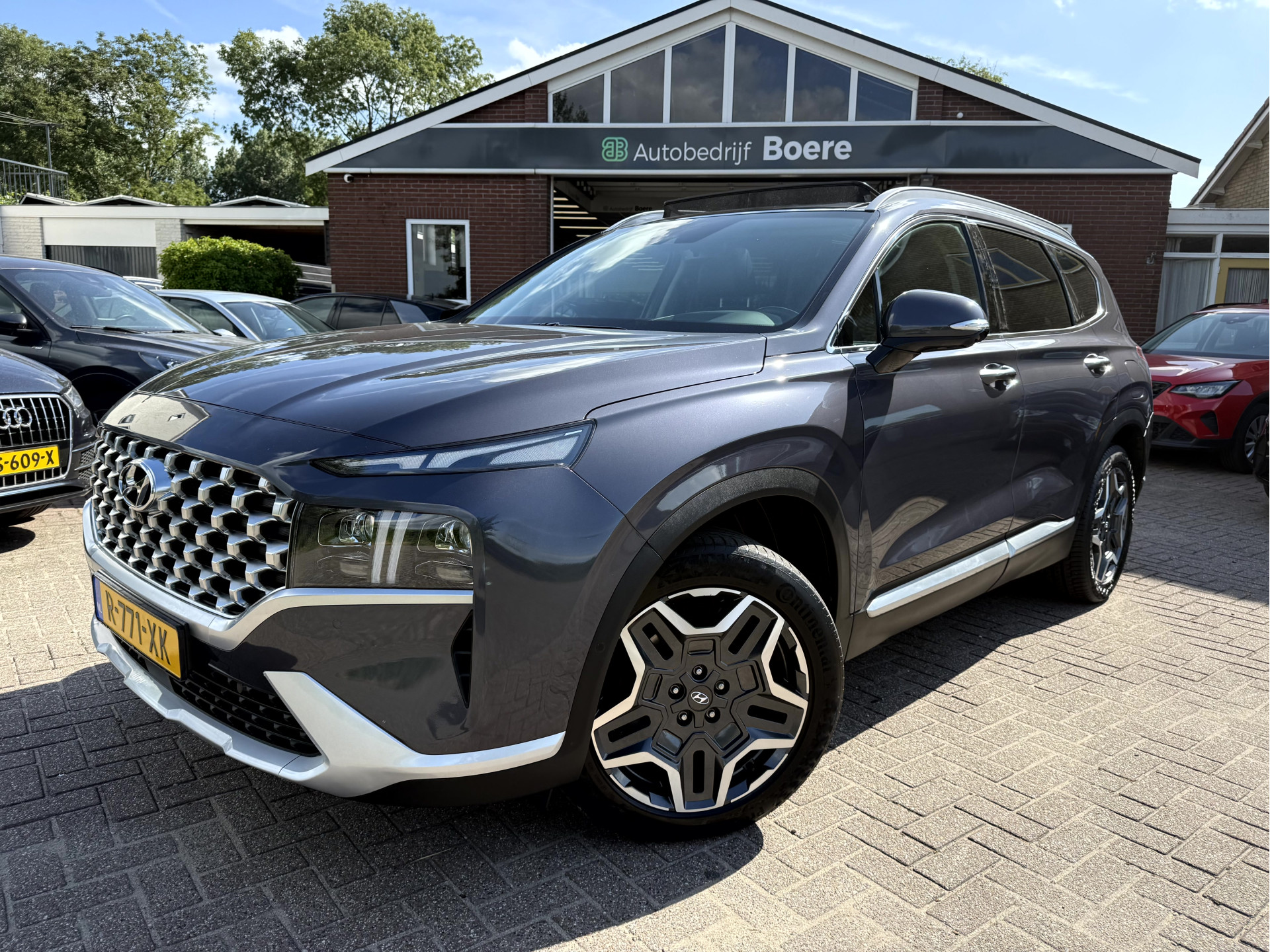 Hyundai Santa Fe 1.6 T-GDI HEV Premium Sky 7- Persoons 2022 - voorkant