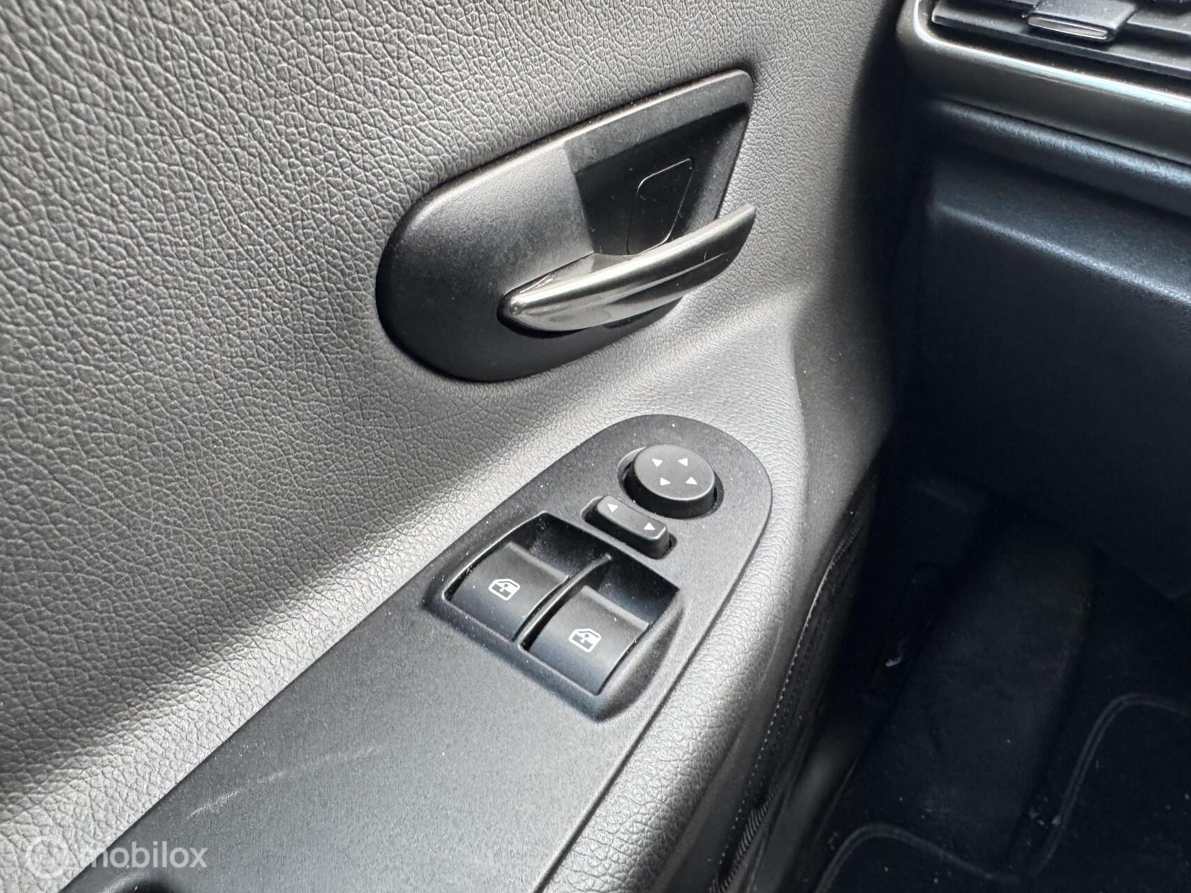 Foto van Lancia Ypsilon