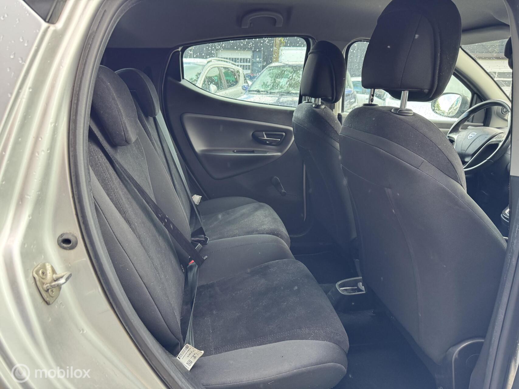 Foto van Lancia Ypsilon