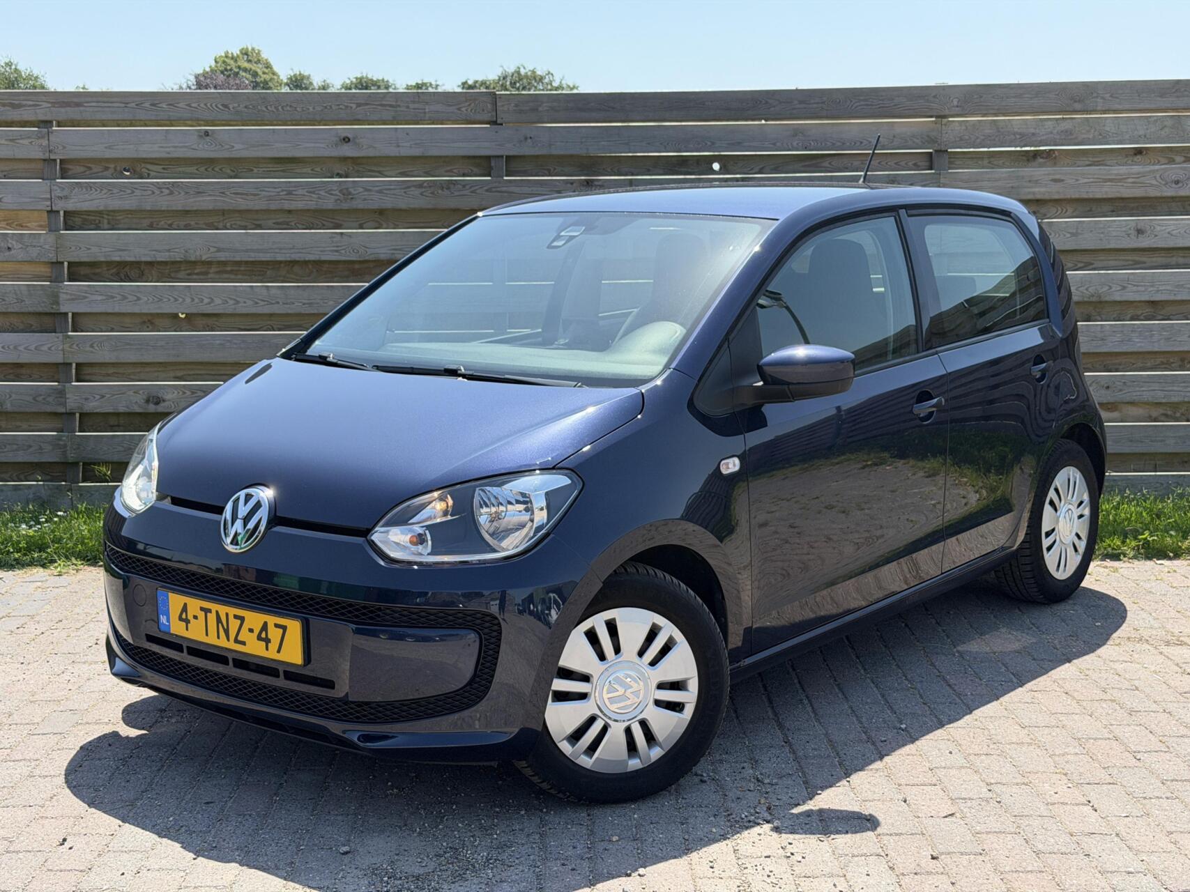Volkswagen Up 1.0 move up! BlueMotion NAP 2014 - voorkant