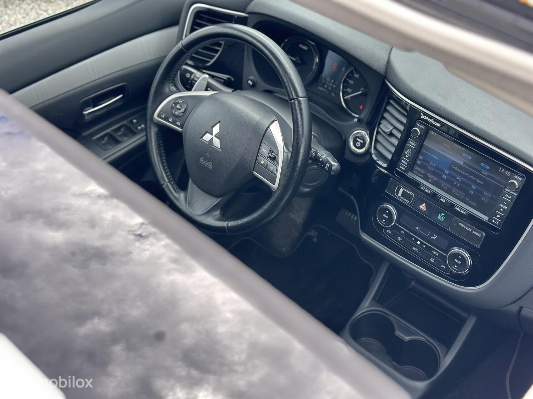 Foto van Mitsubishi Mitsubishi Outlander