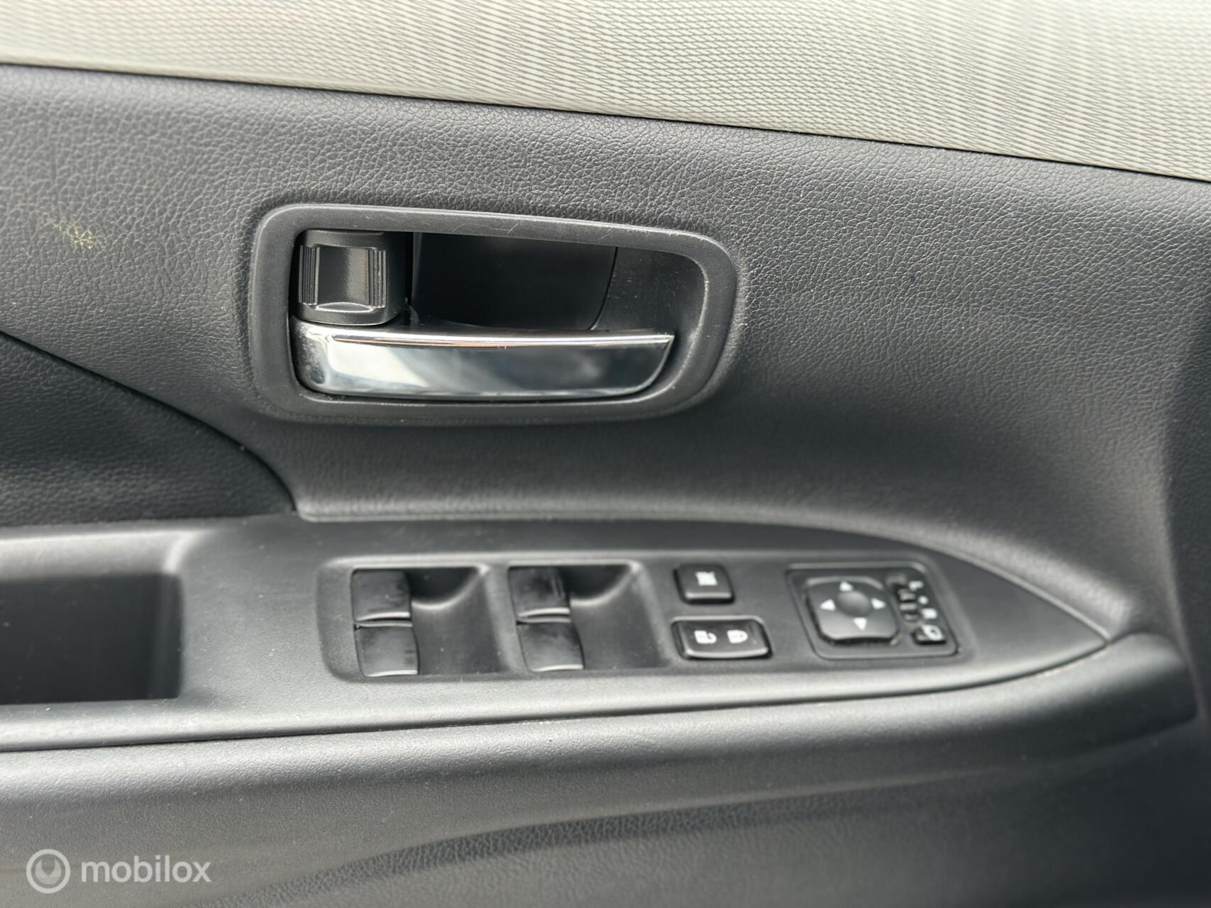 Foto van Mitsubishi Mitsubishi Outlander