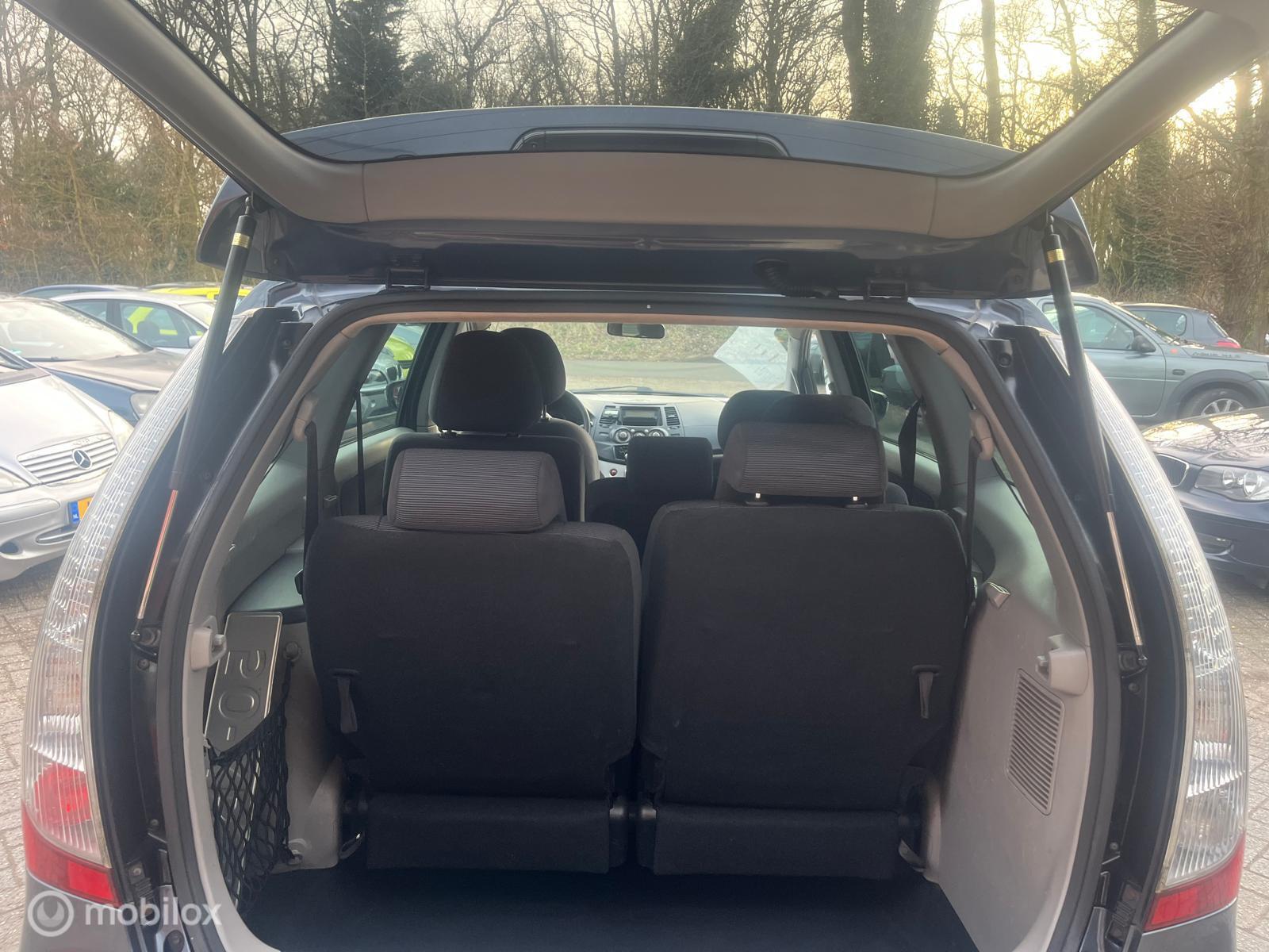 Foto van Mitsubishi Mitsubishi Grandis
