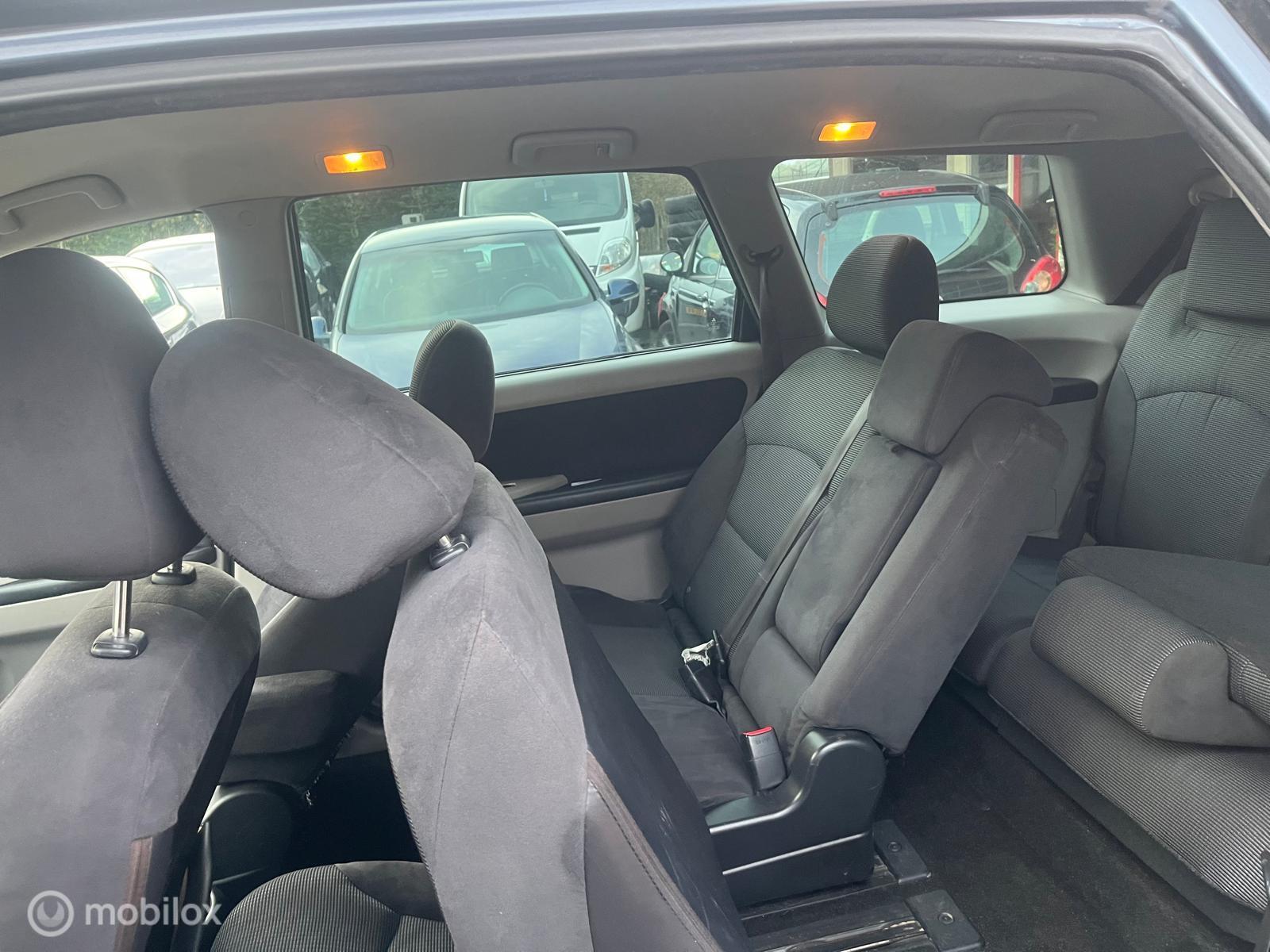 Foto van Mitsubishi Mitsubishi Grandis