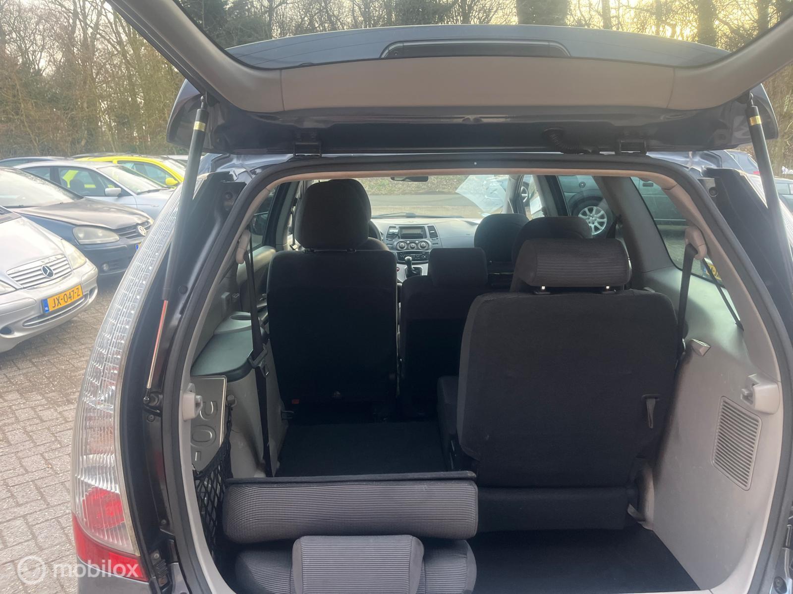 Foto van Mitsubishi Mitsubishi Grandis