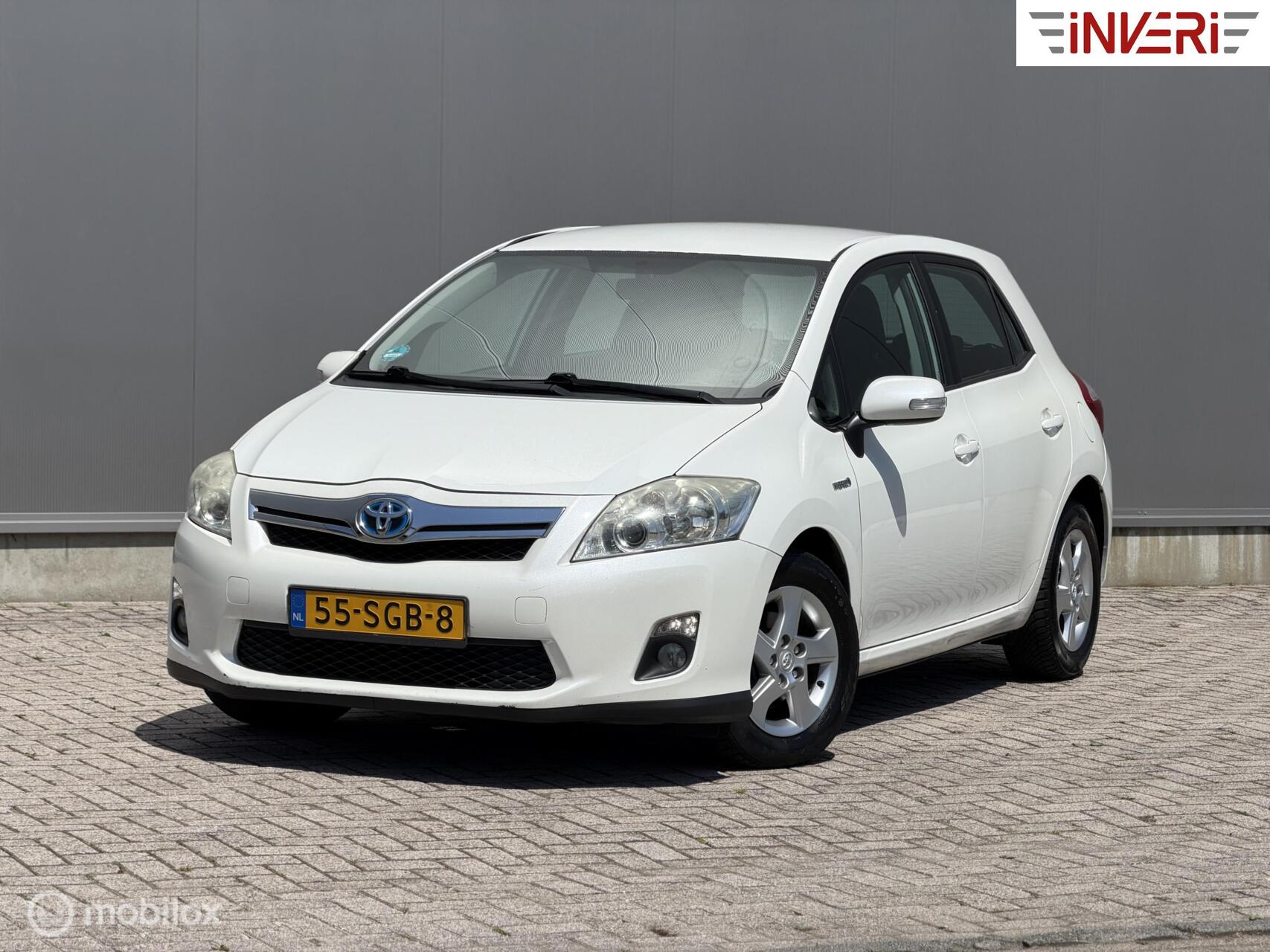 Toyota Toyota Auris 1.8 Full Hybrid | Cruise | Airco | APK Nieuw! 2011 - voorkant