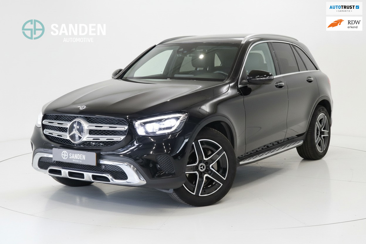 Mercedes-Benz GLC 300 4Matic 300 4MATIC Premium Plus|AMG |LED|Panoramdak|Camera|Electrische Stoelen|Electr Trekhaak|Etc. 2019 - voorkant
