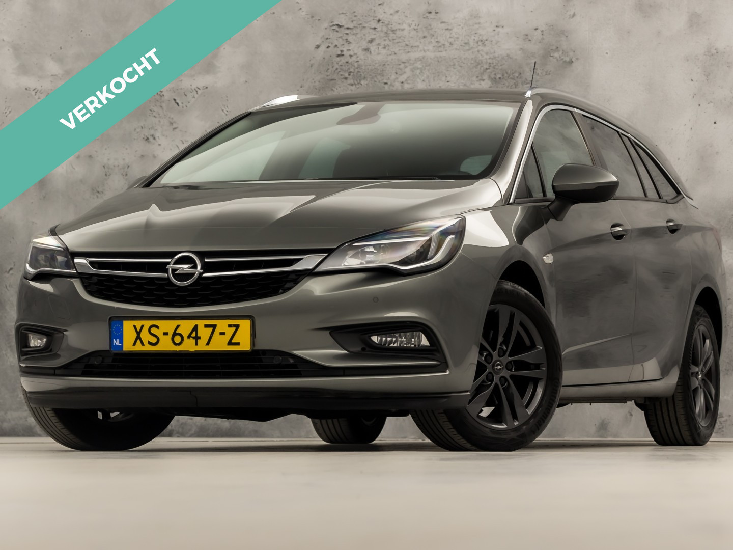 Opel Astra 1.0 Turbo 120 Jaar Edition 2019 - voorkant