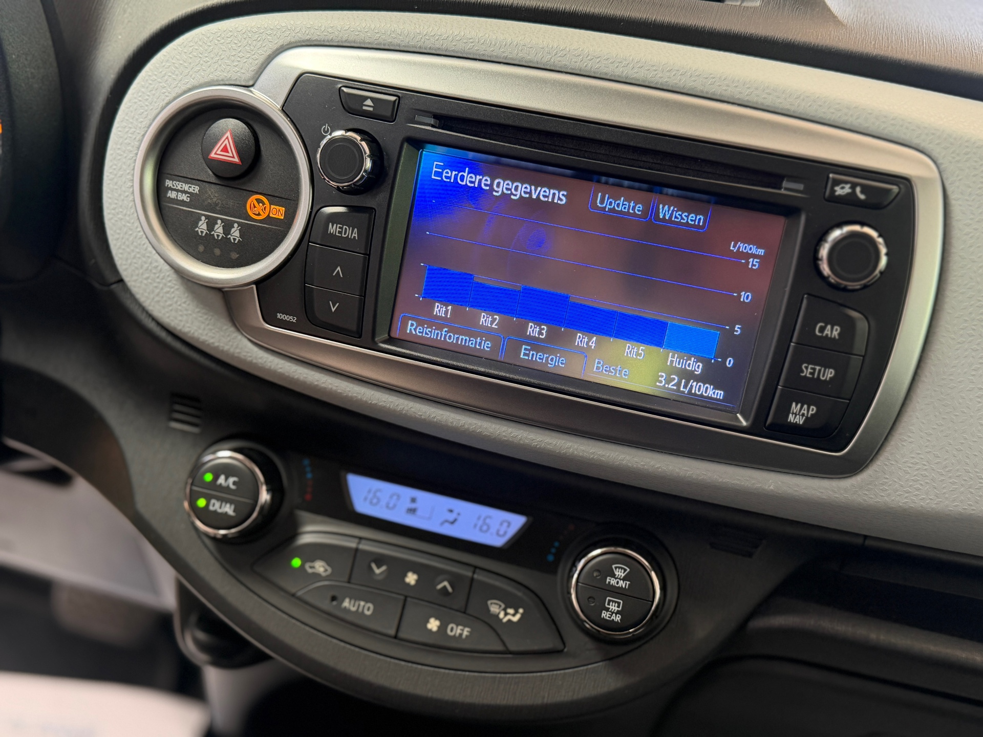 Foto van Toyota Toyota Yaris Hybrid
