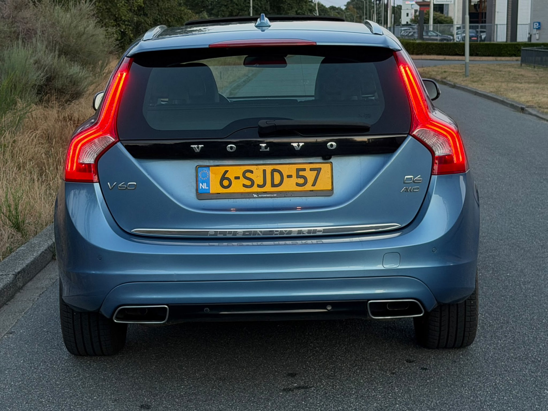 Foto van Volvo V60 Plug In Hybrid