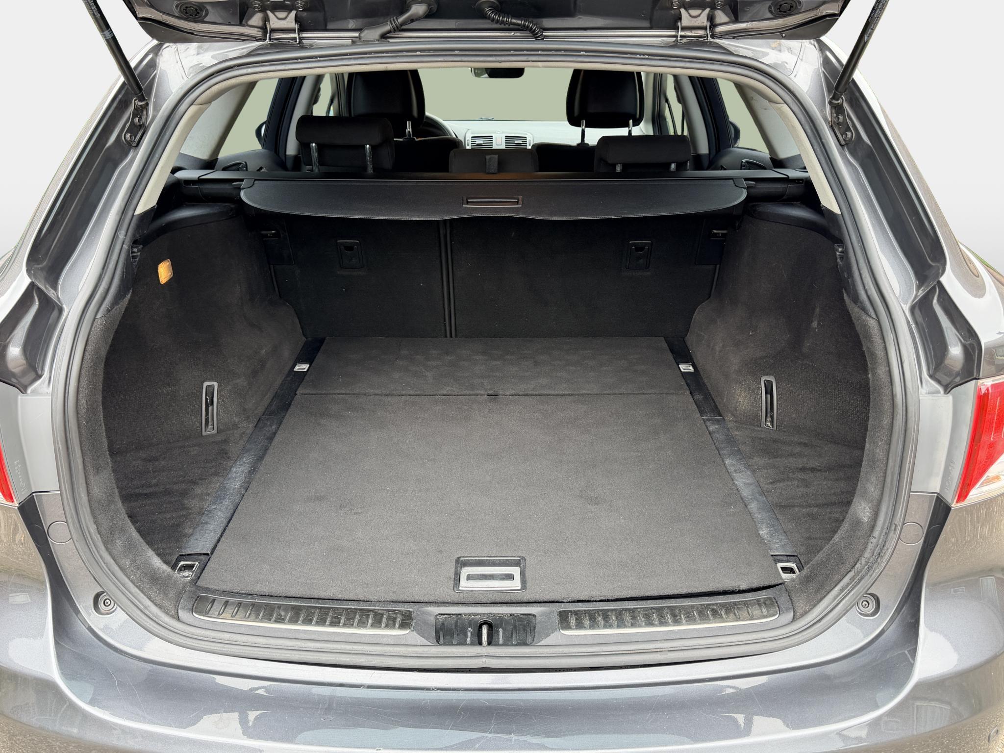 Foto van Toyota Toyota Avensis
