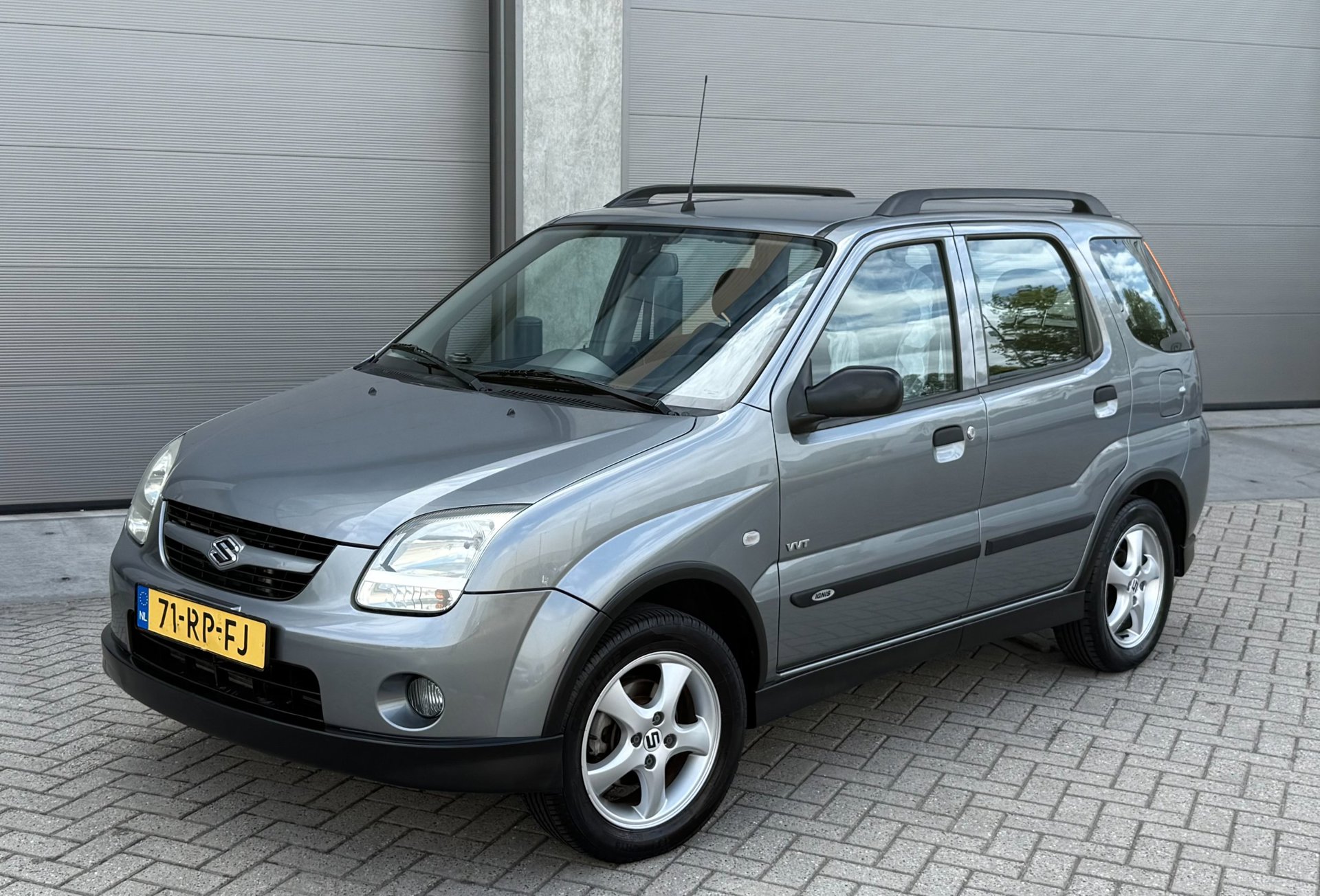 Suzuki Ignis 1.3-16V FRS GRIJS 2005 APK|NAP|AIRCO|2E EIG 2005 - voorkant