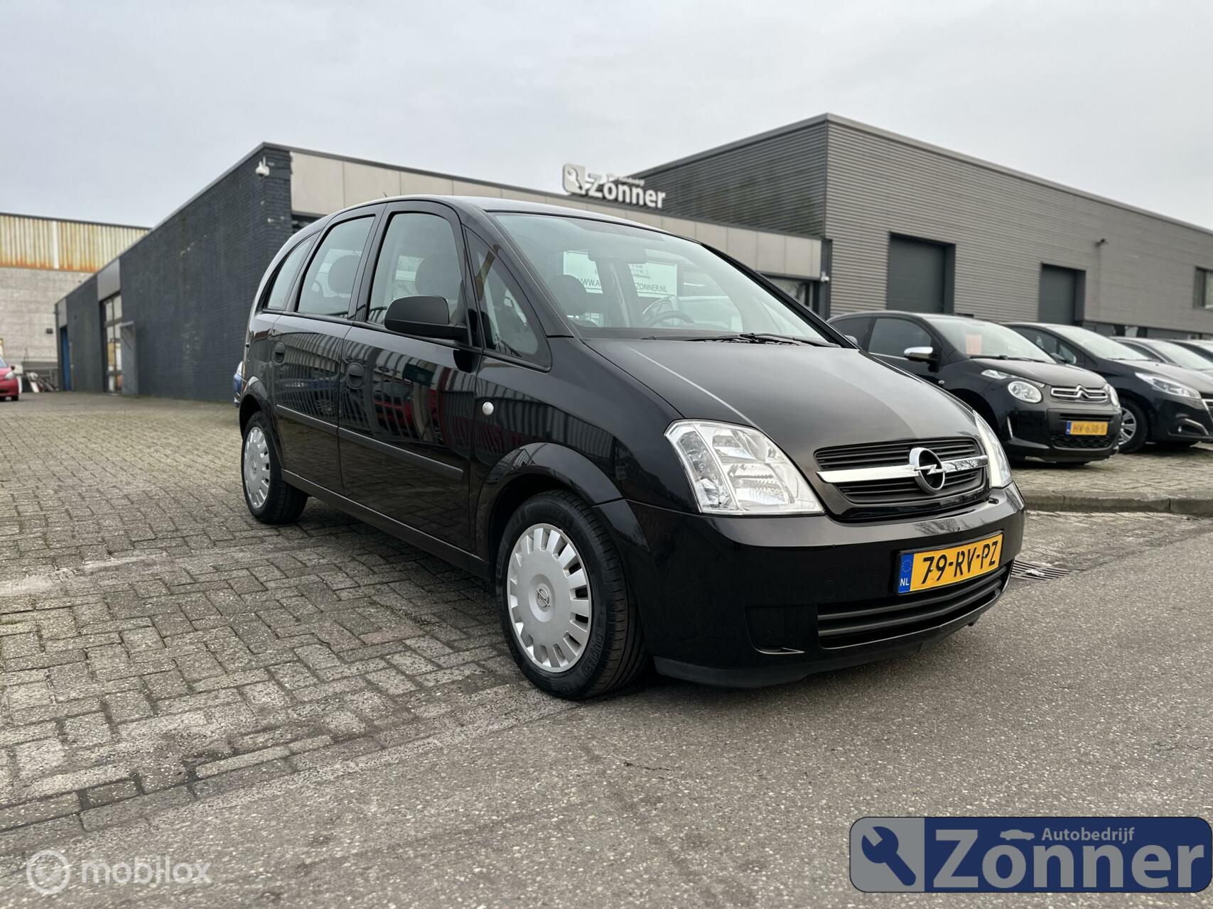 Opel Meriva 1.6-16V Essentia 2005 - voorkant