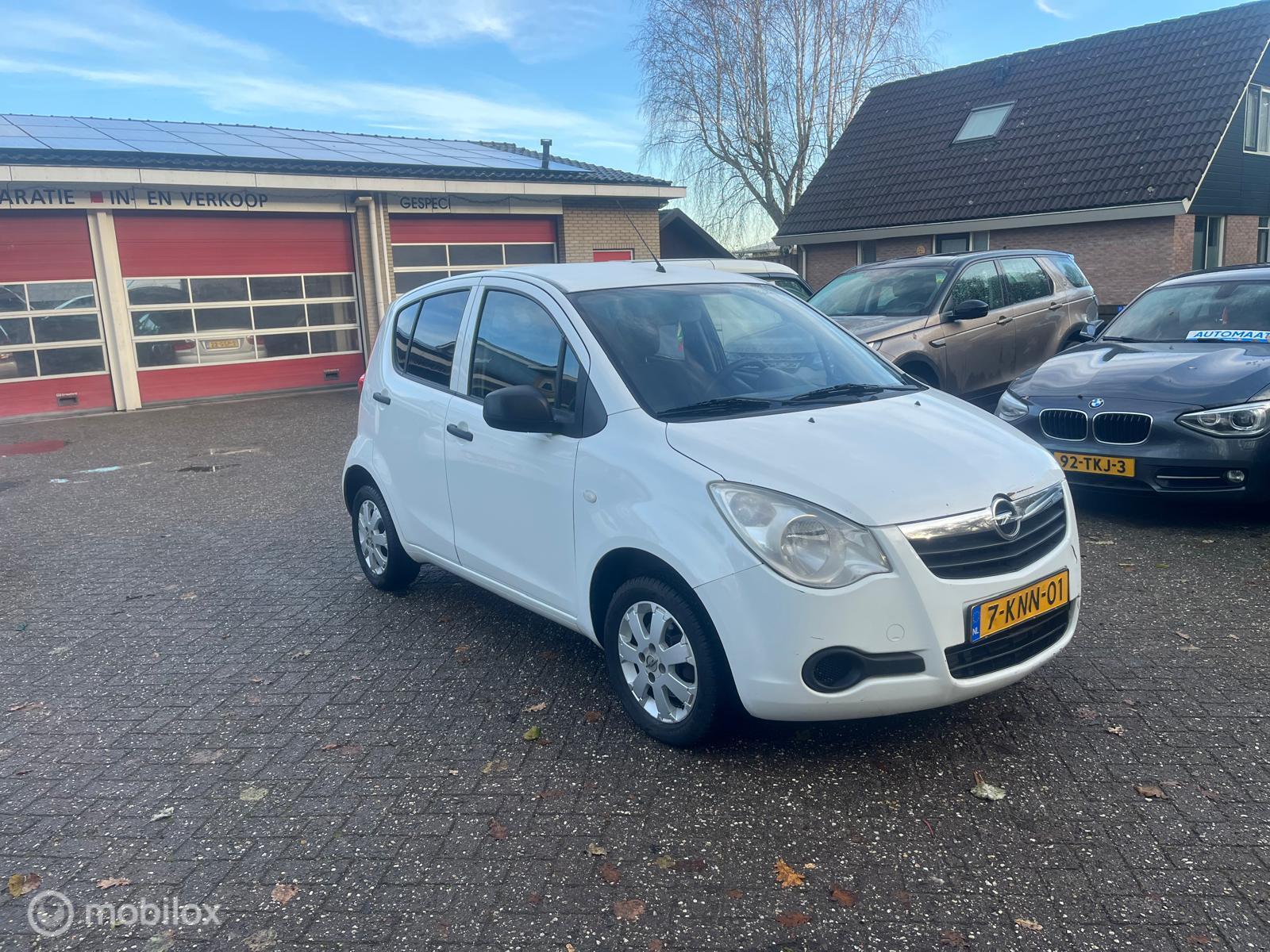 Foto van Opel Agila