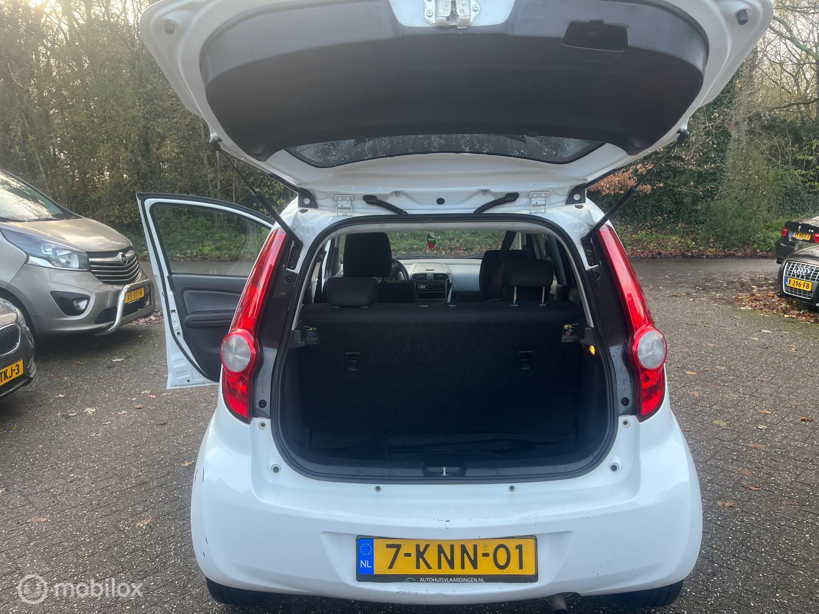 Foto van Opel Agila