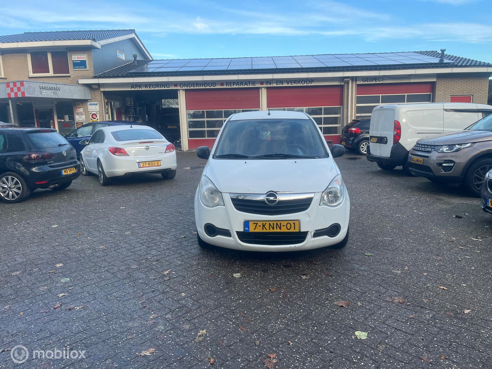 Foto van Opel Agila