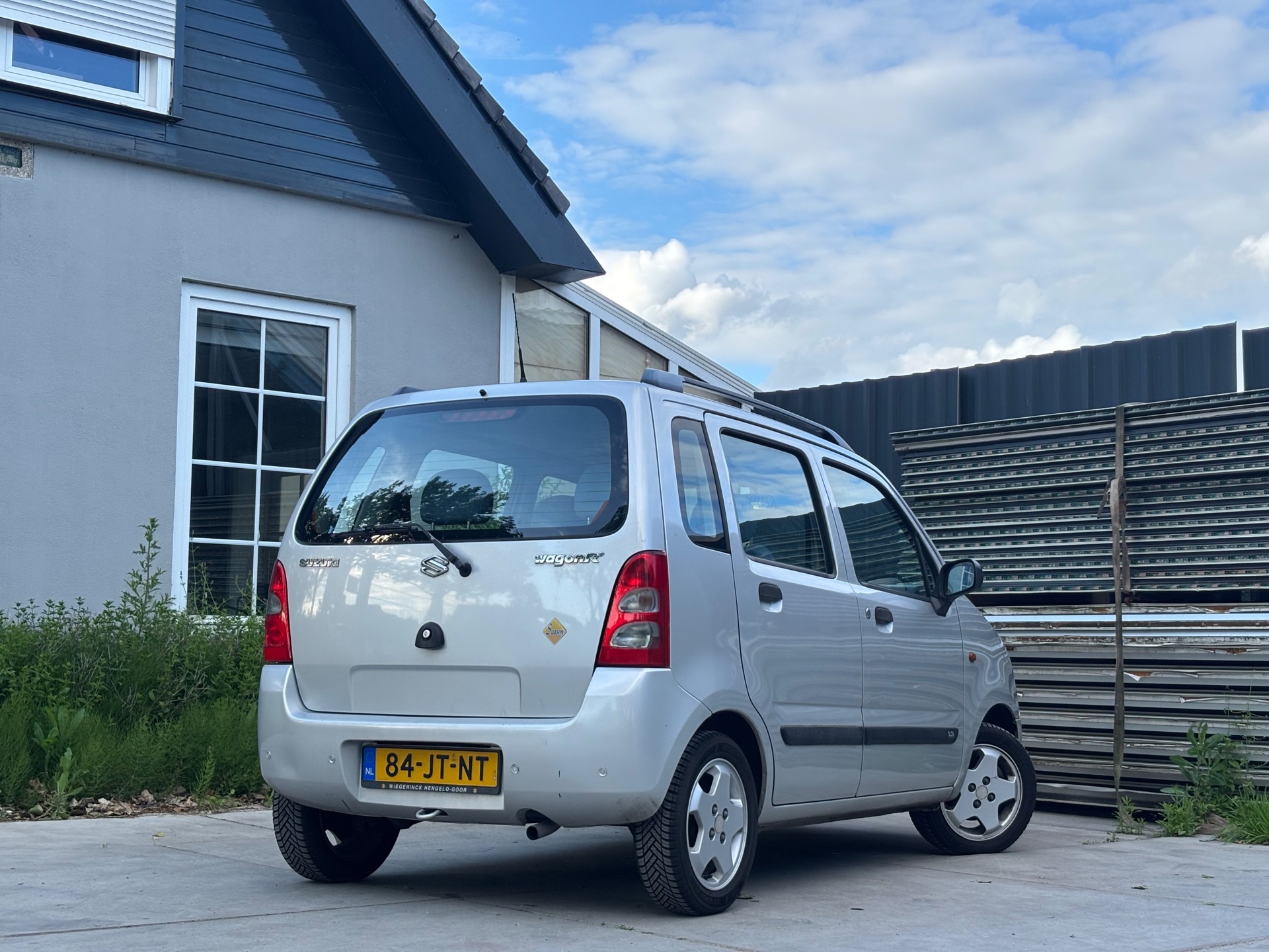 Foto van Suzuki Wagon R