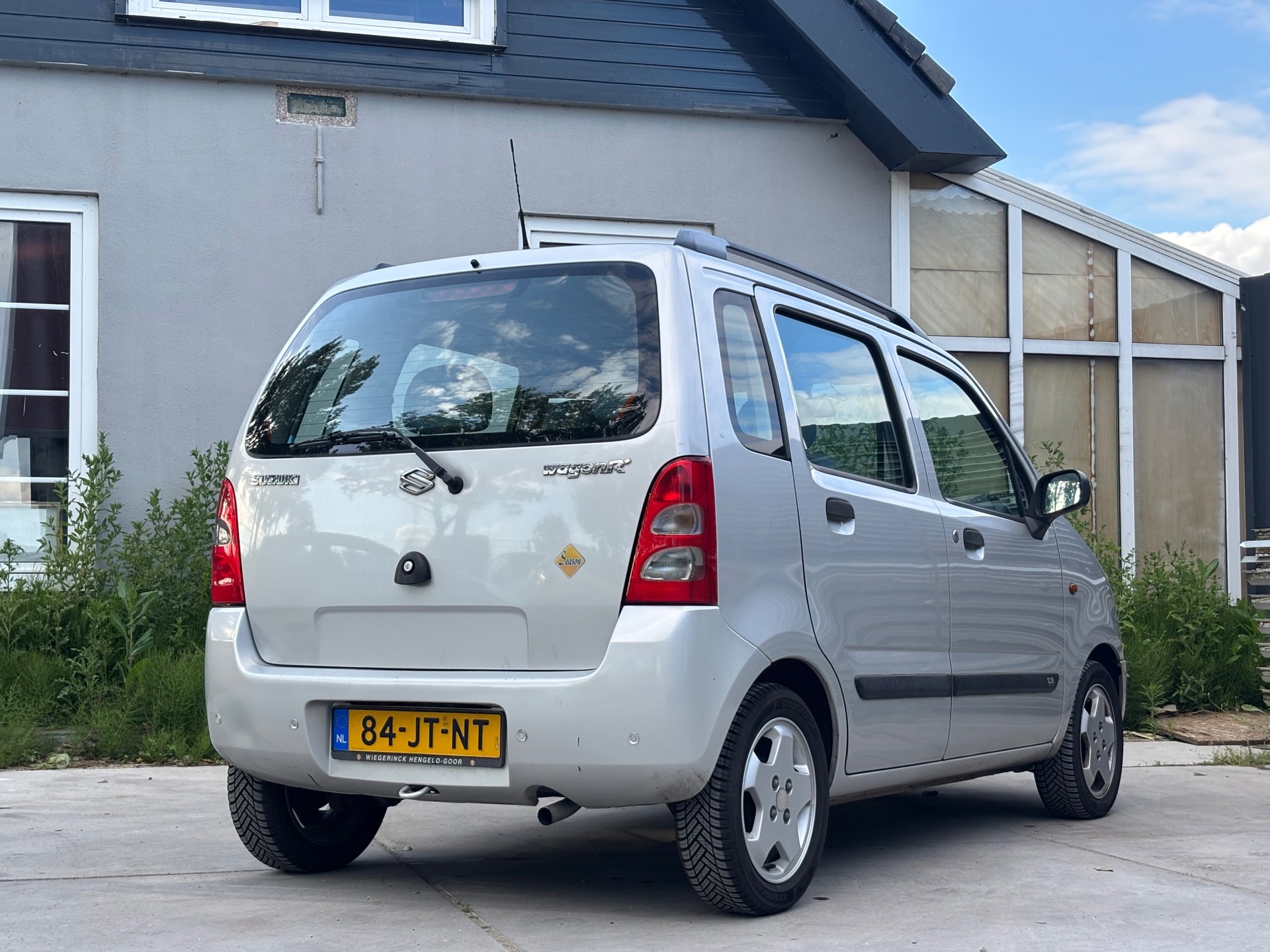Foto van Suzuki Wagon R