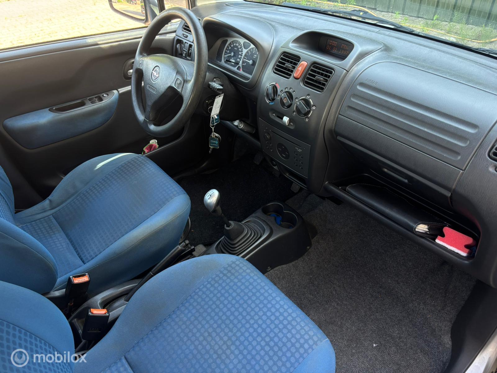 Foto van Opel Agila