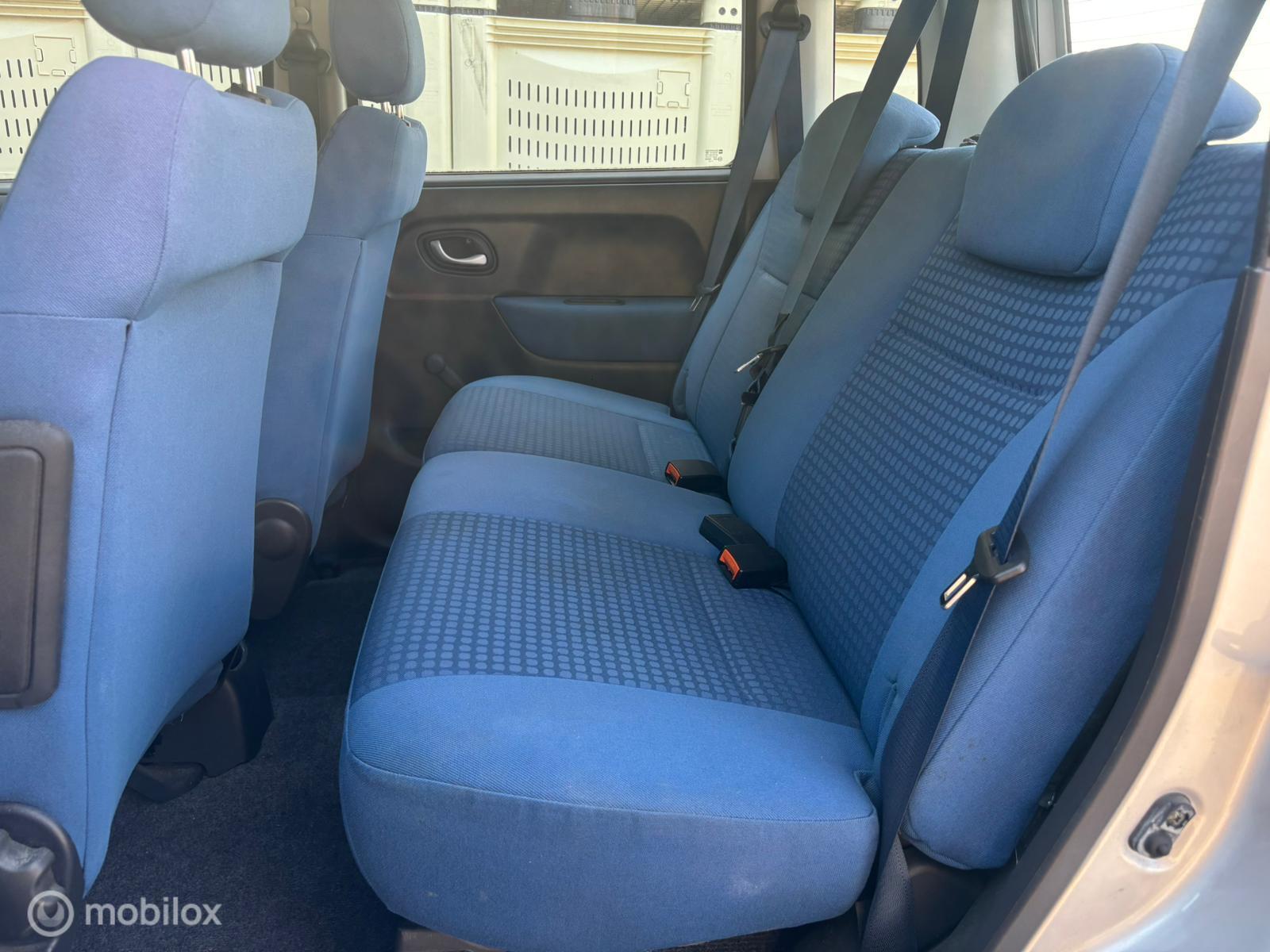 Foto van Opel Agila
