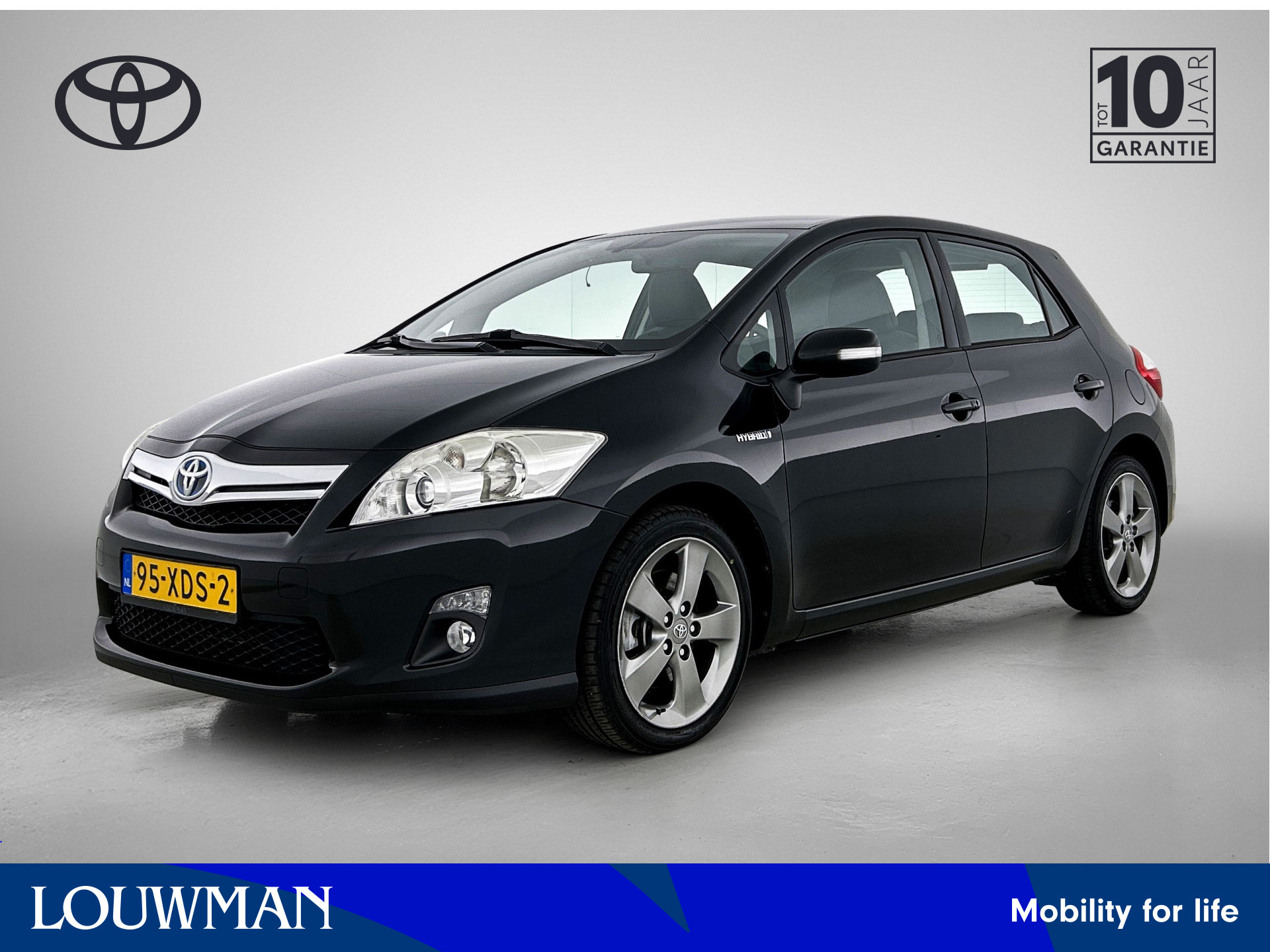 Toyota Toyota Auris 1.8 Full Hybrid Executive 2012 - voorkant