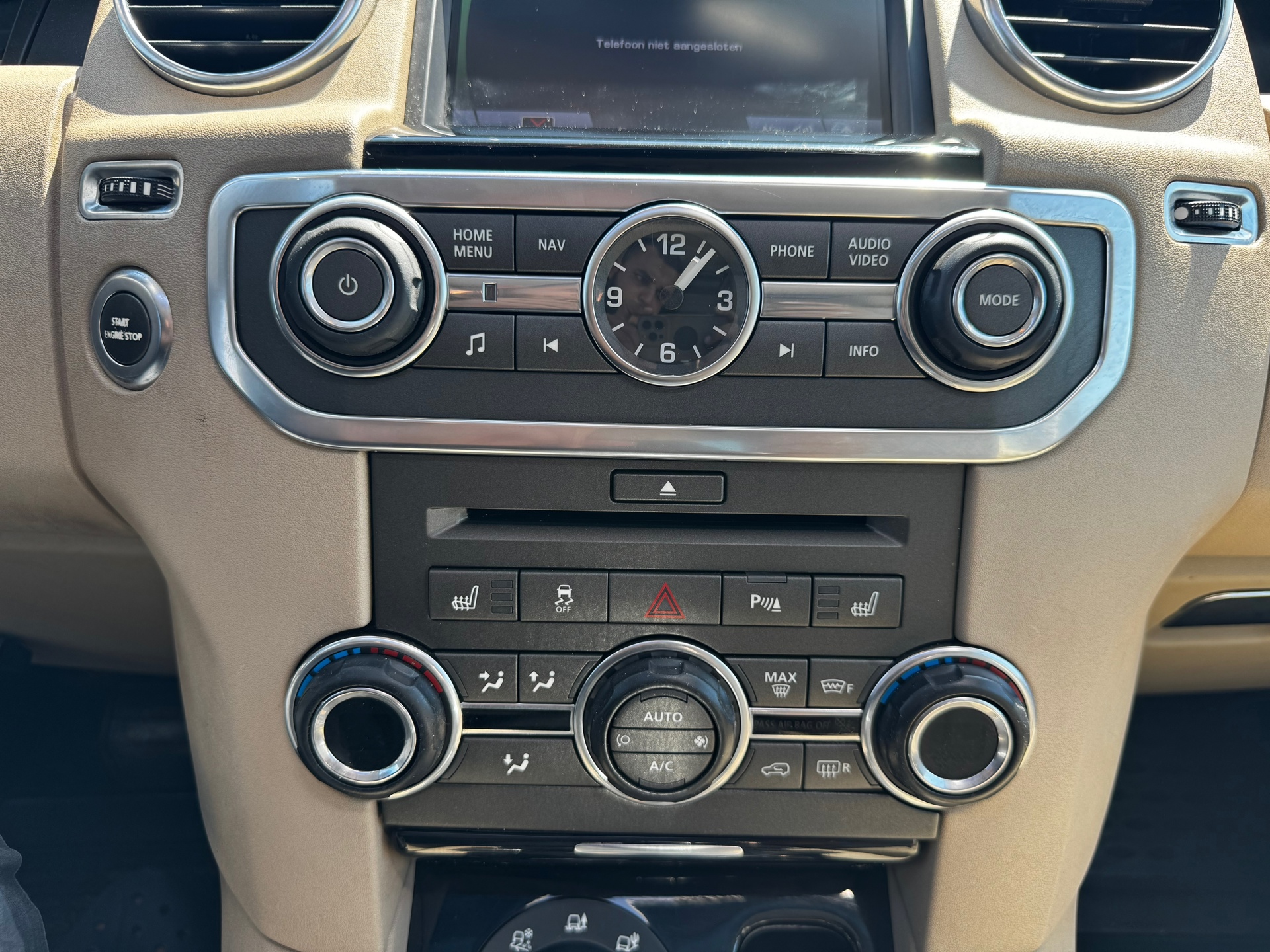 Foto van Land Rover Discovery 4