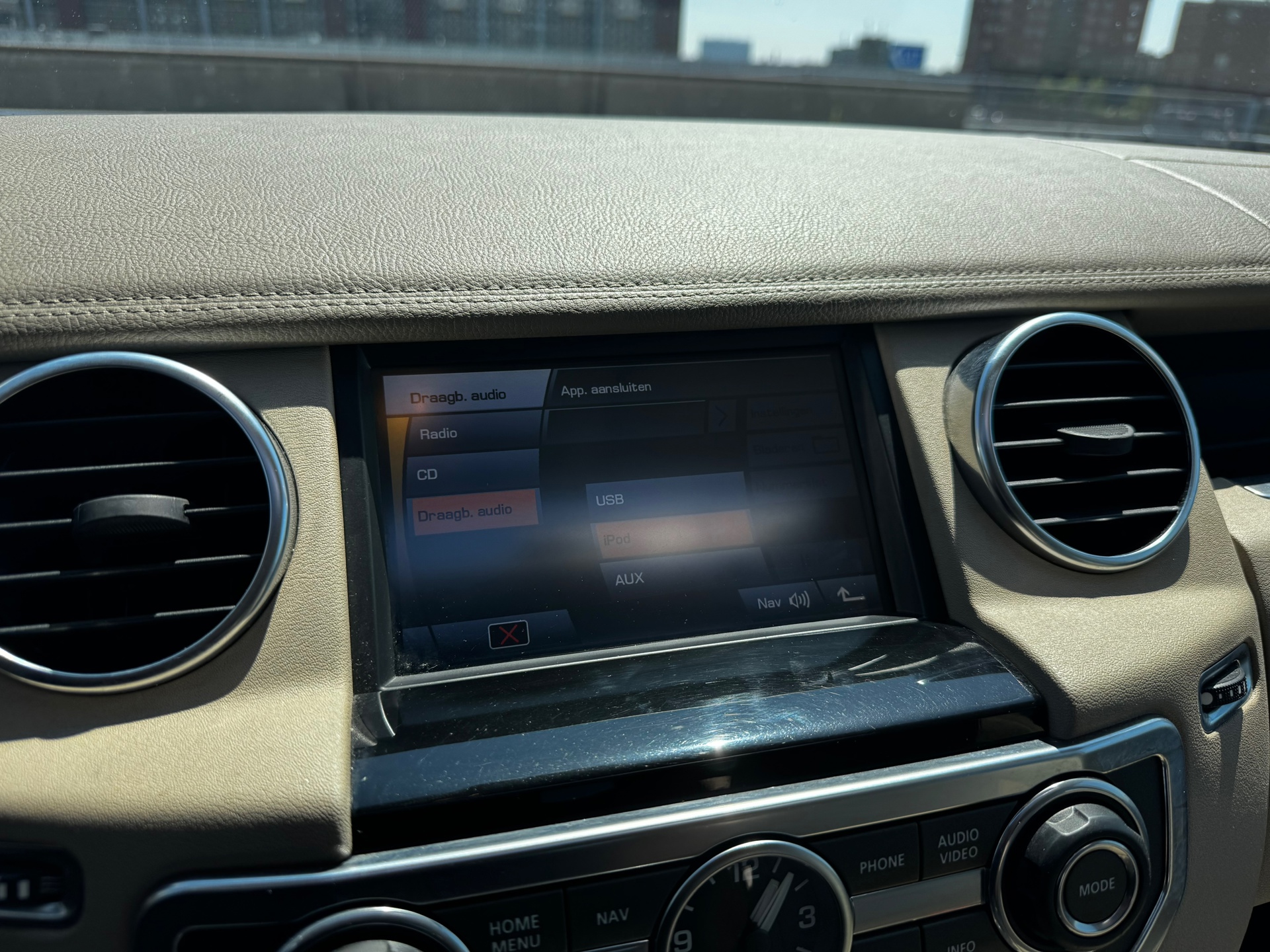 Foto van Land Rover Discovery 4