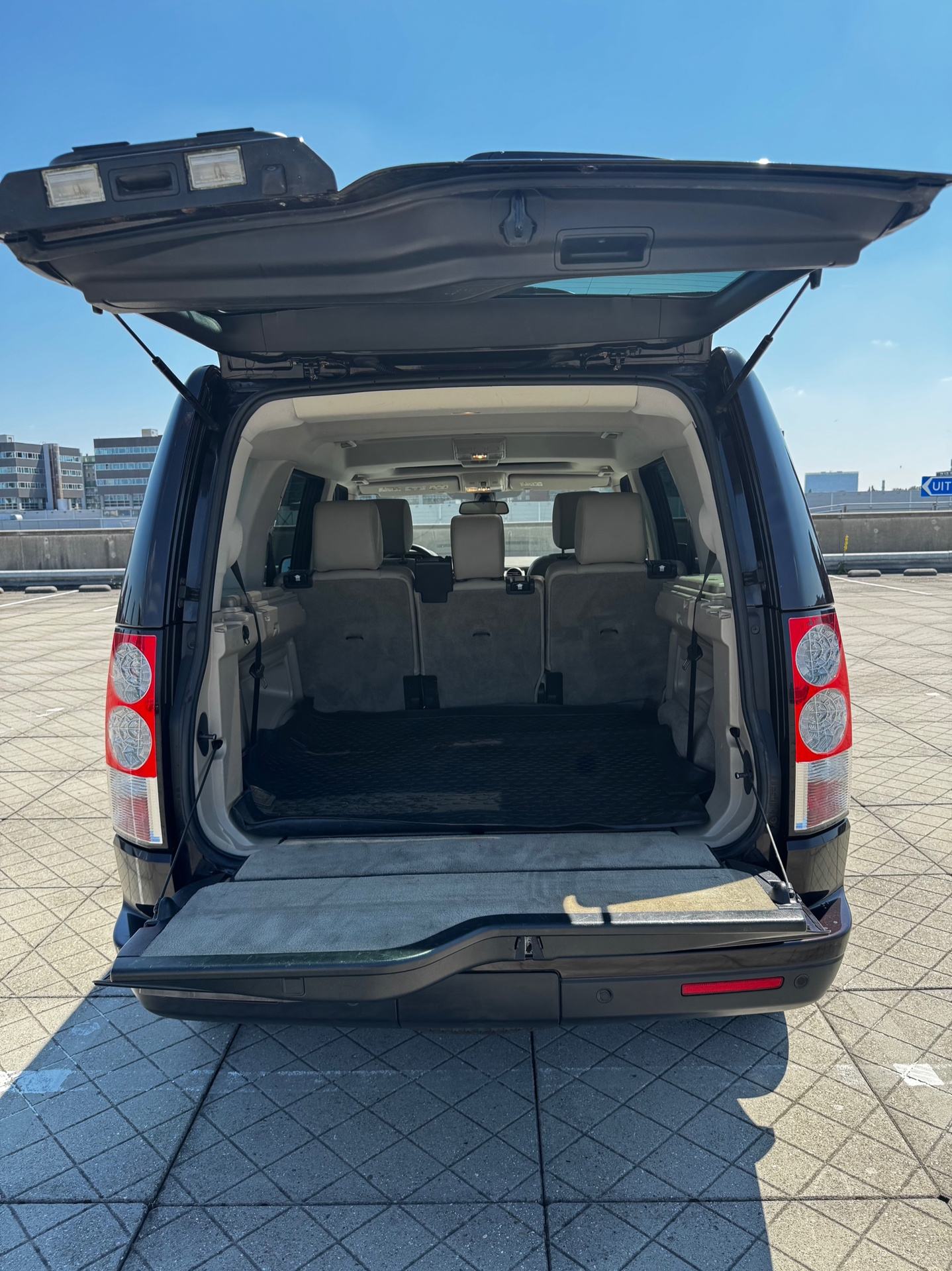 Foto van Land Rover Discovery 4
