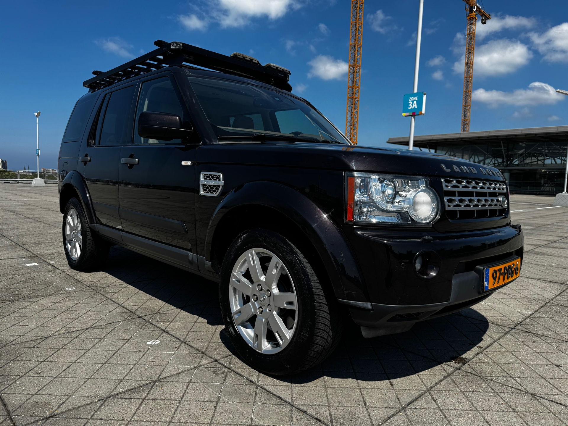 Foto van Land Rover Discovery 4