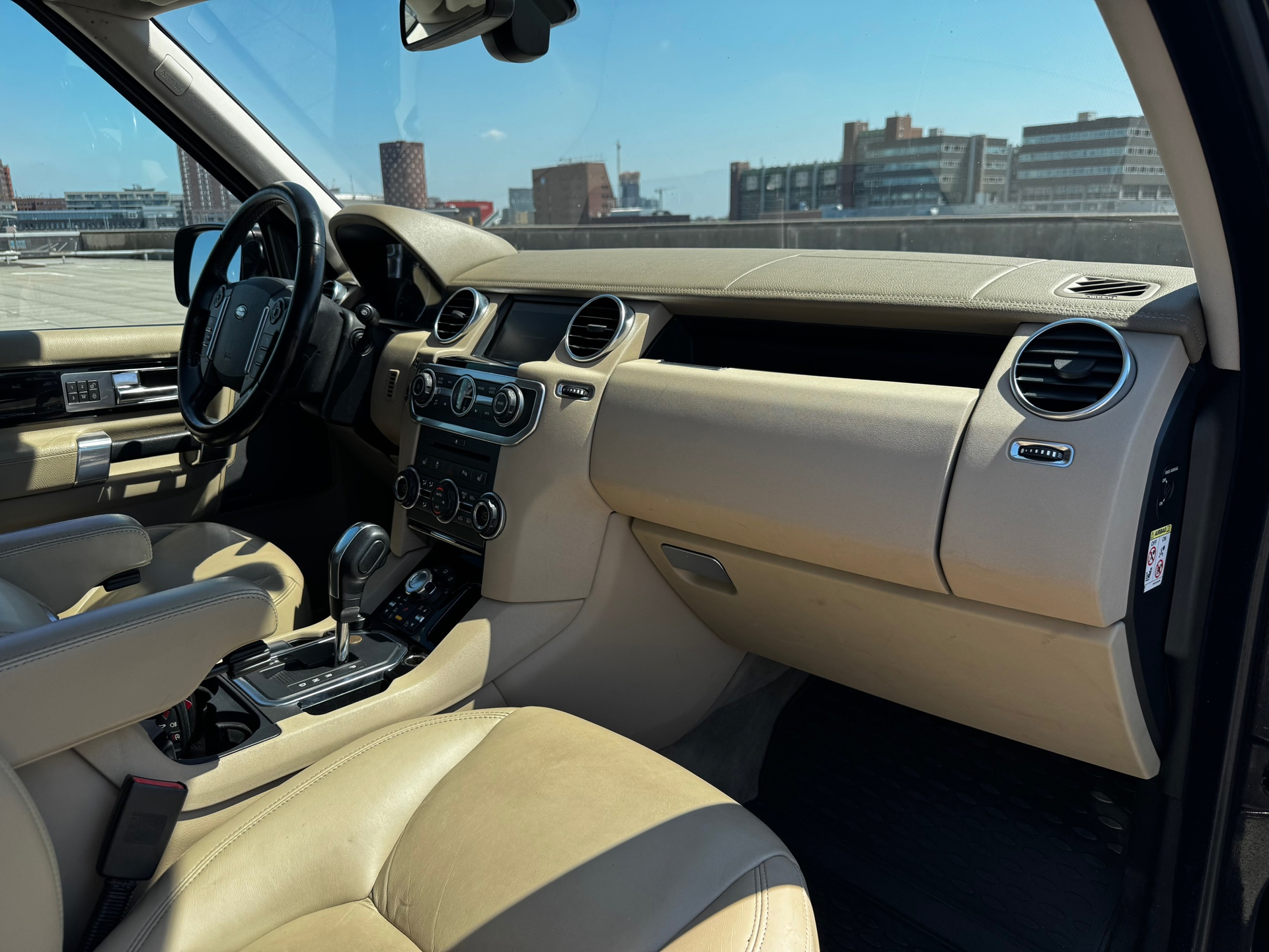Foto van Land Rover Discovery 4