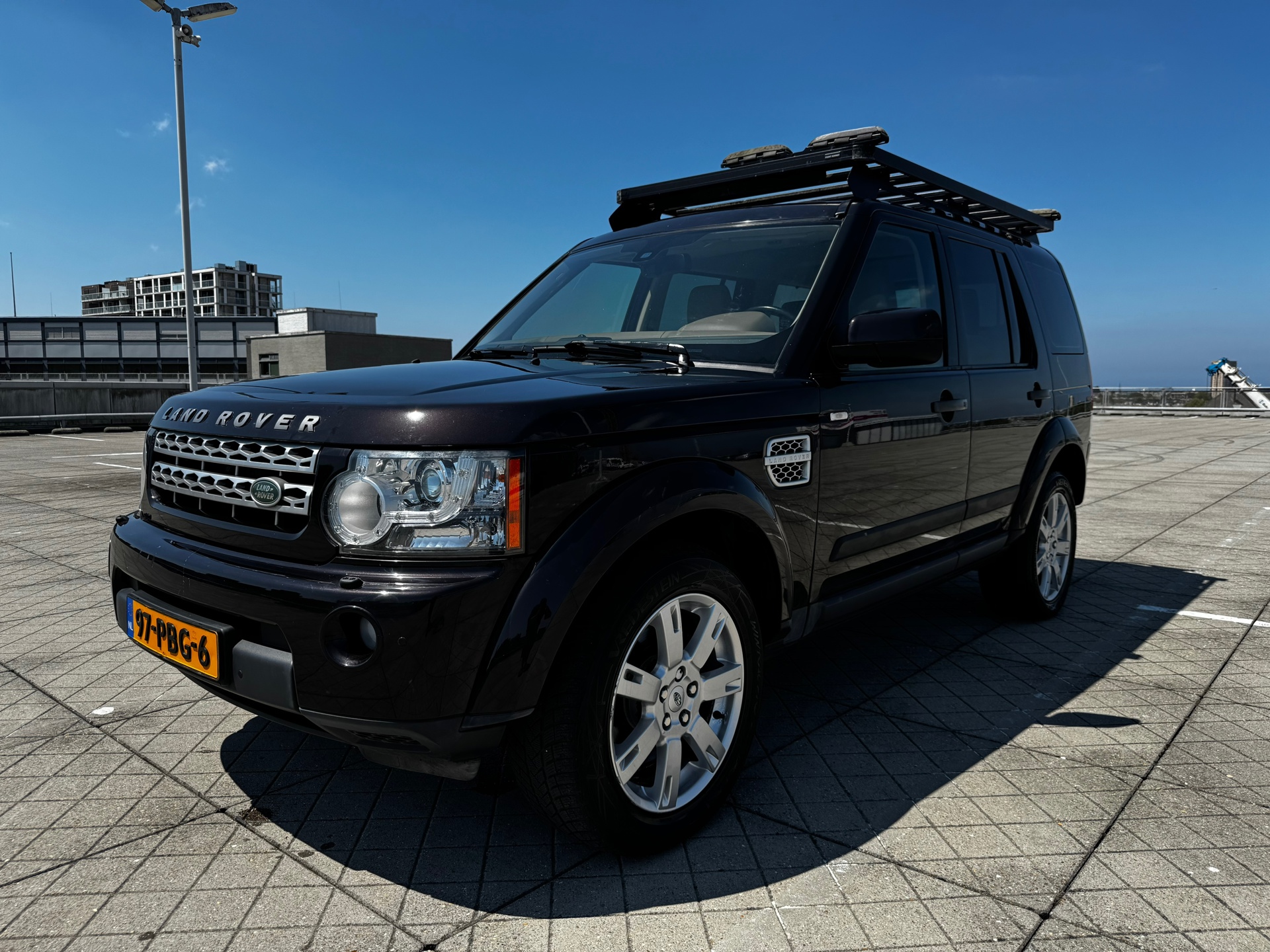 Foto van Land Rover Discovery 4