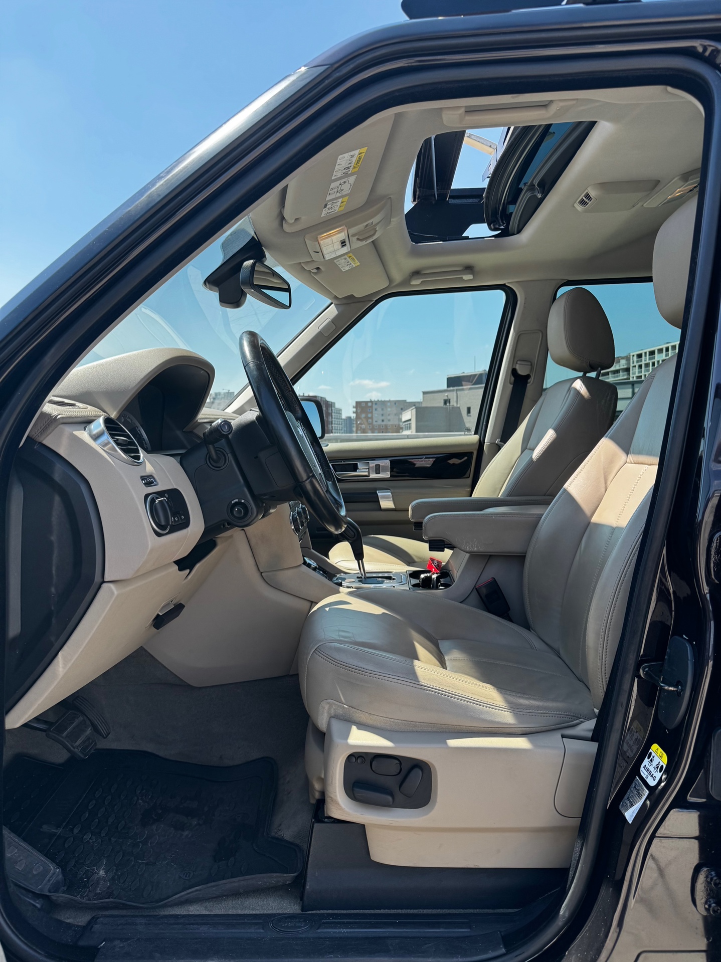 Foto van Land Rover Discovery 4