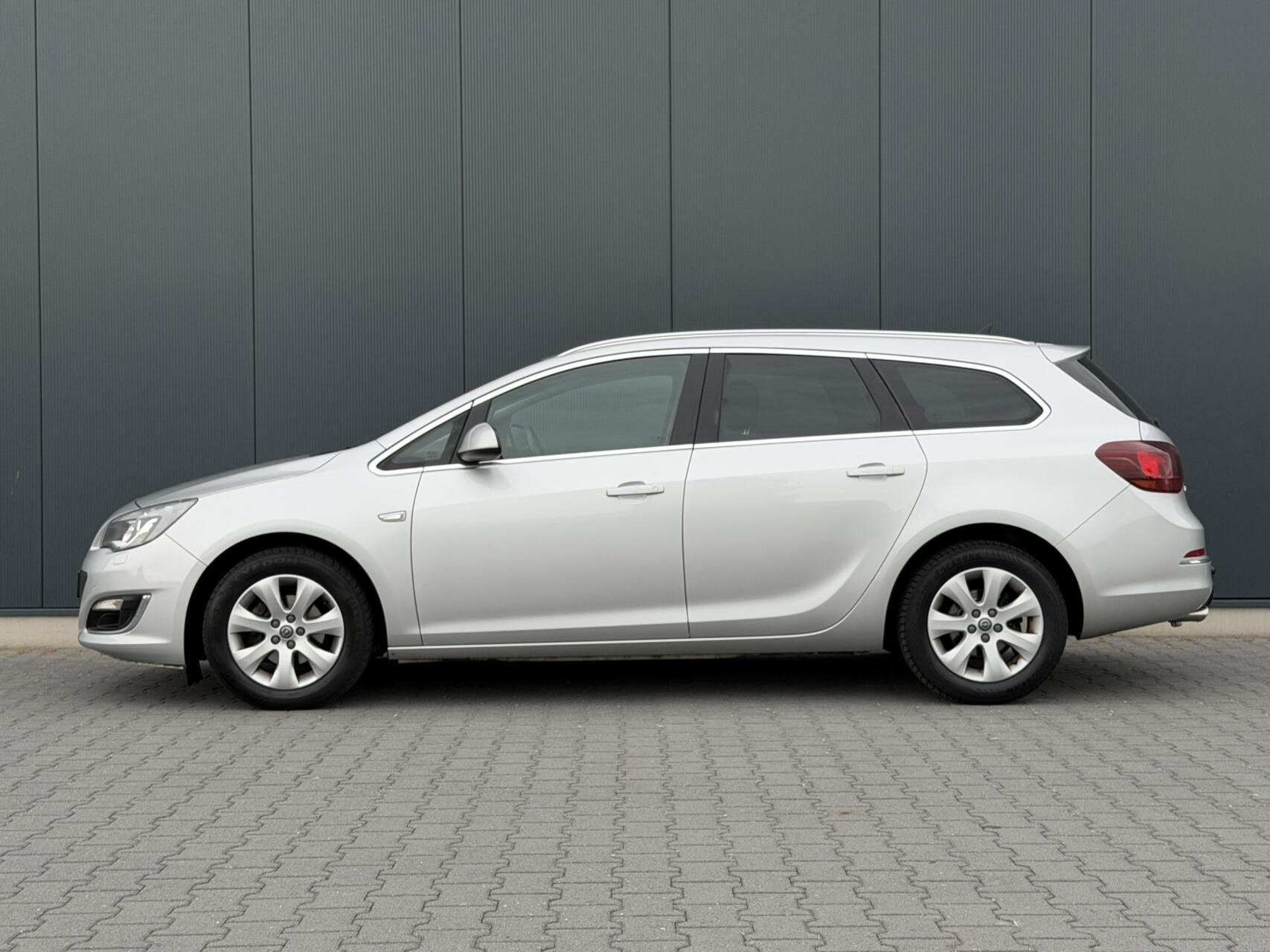 Foto van Opel Astra Sports Tourer