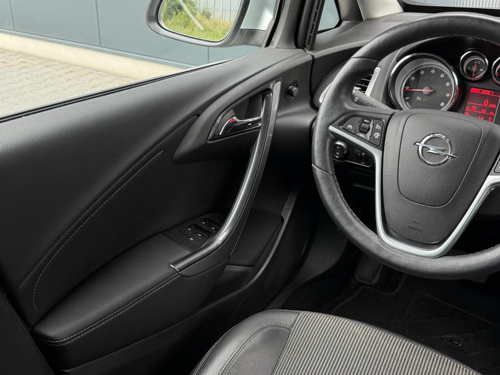 Foto van Opel Astra Sports Tourer