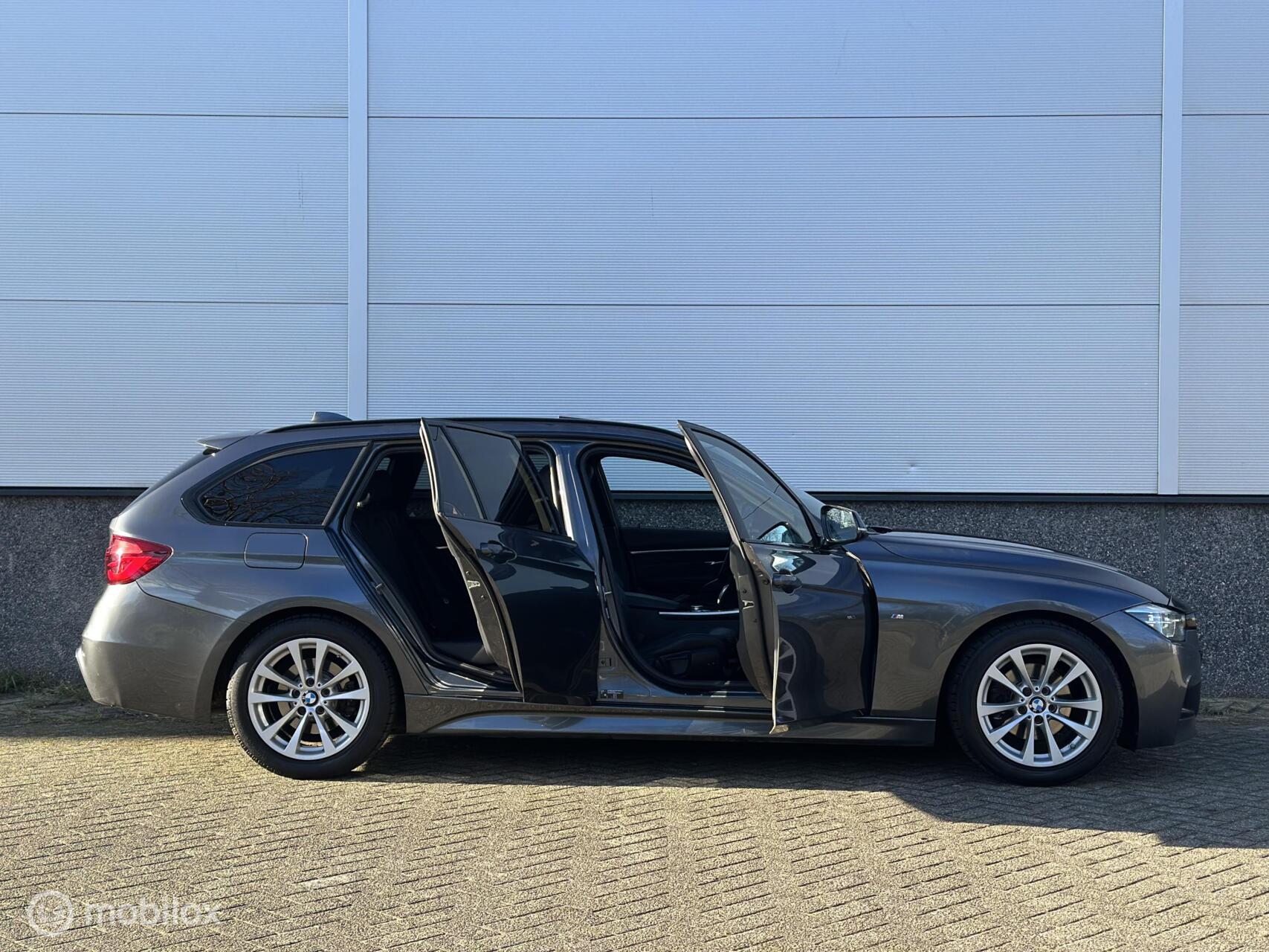 Foto van BMW 320i