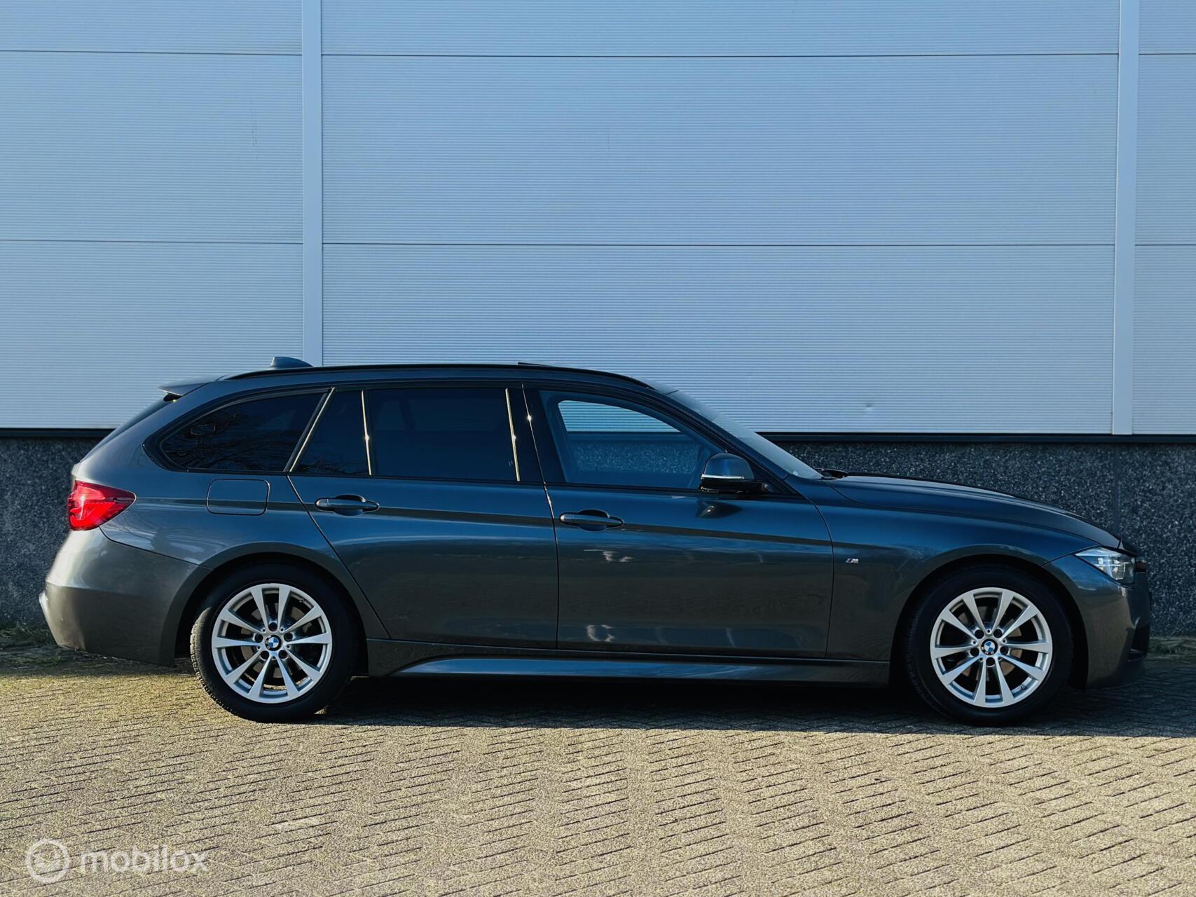 Foto van BMW 320i