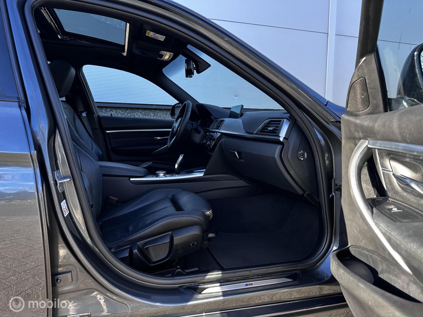 Foto van BMW 320i