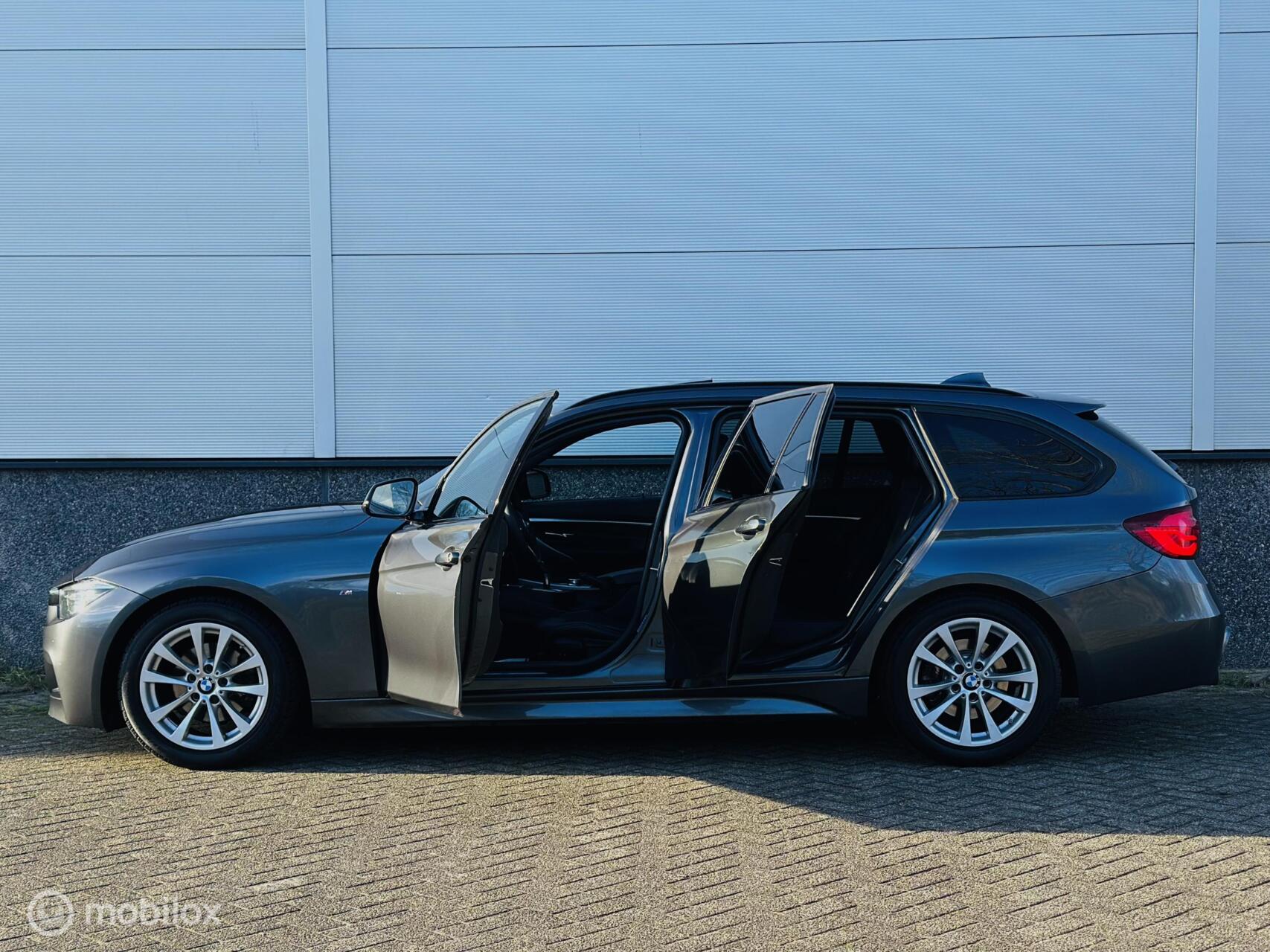 Foto van BMW 320i