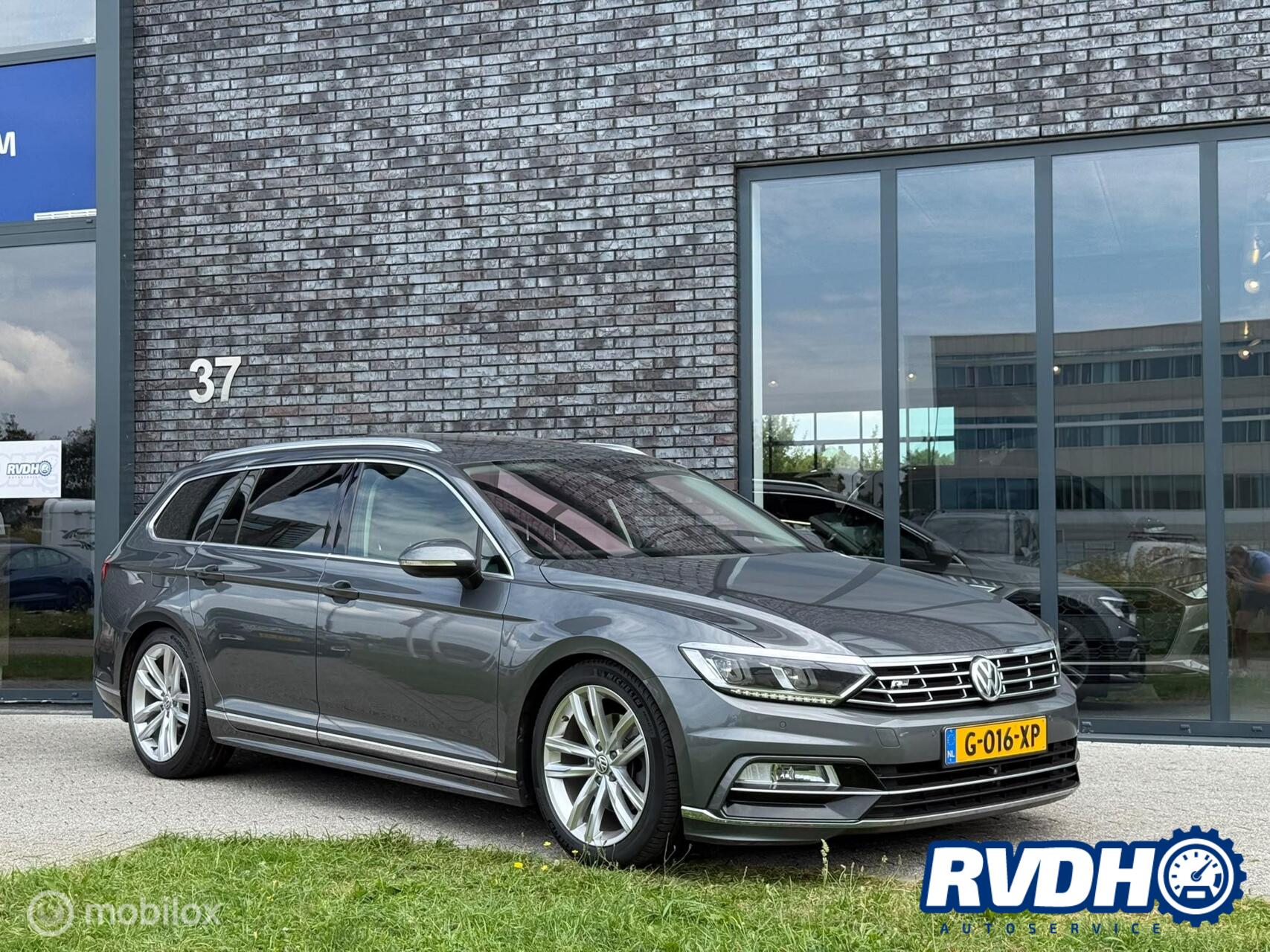 Volkswagen Passat 2.0 TDI Business Edition R 2016 - voorkant