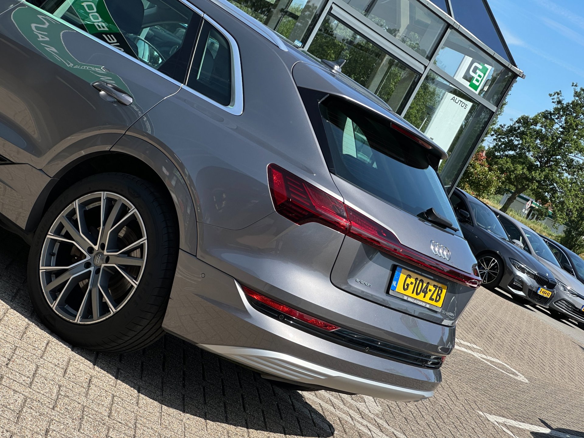 Foto van Audi E-tron 50