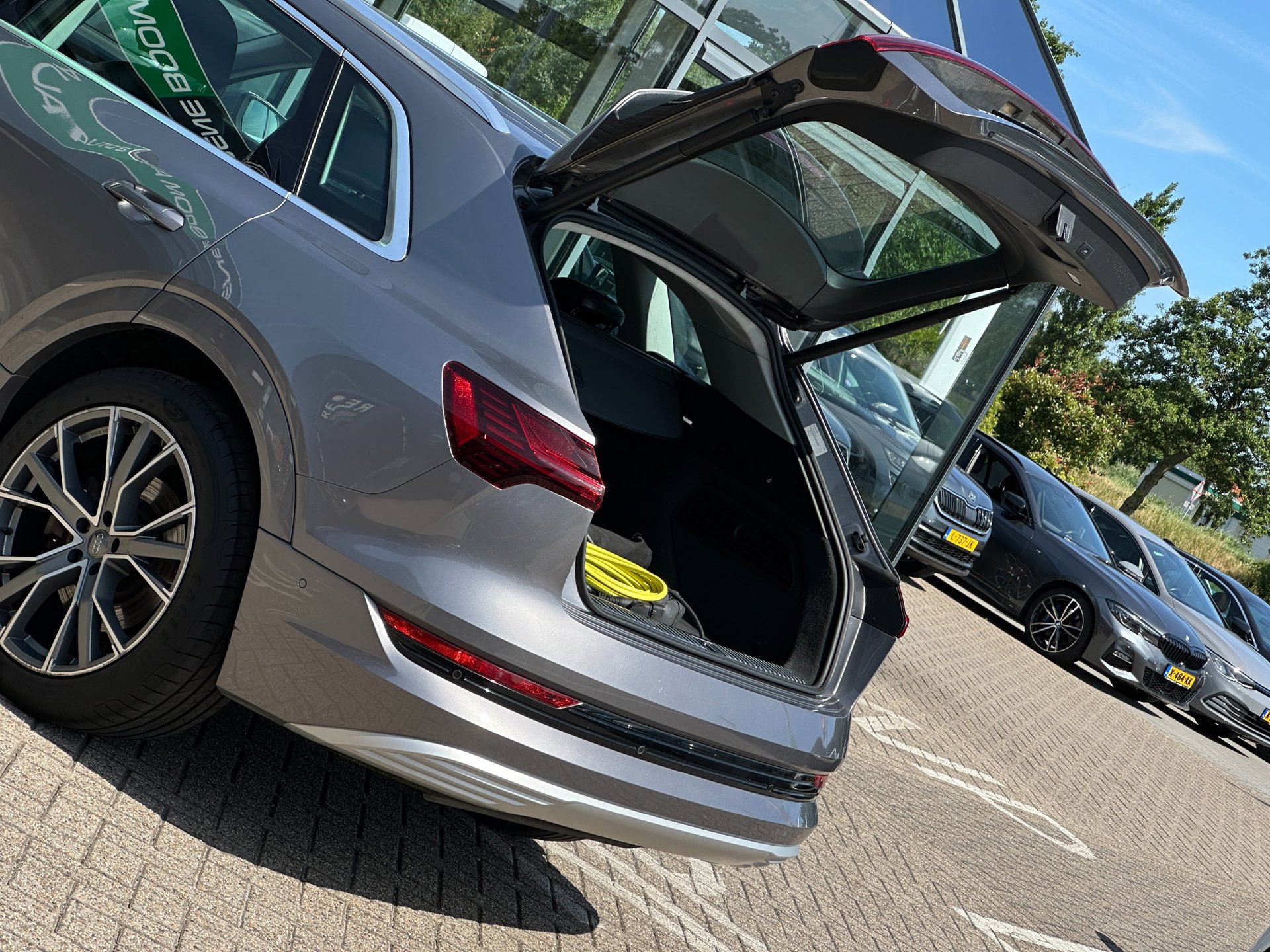 Foto van Audi E-tron 50